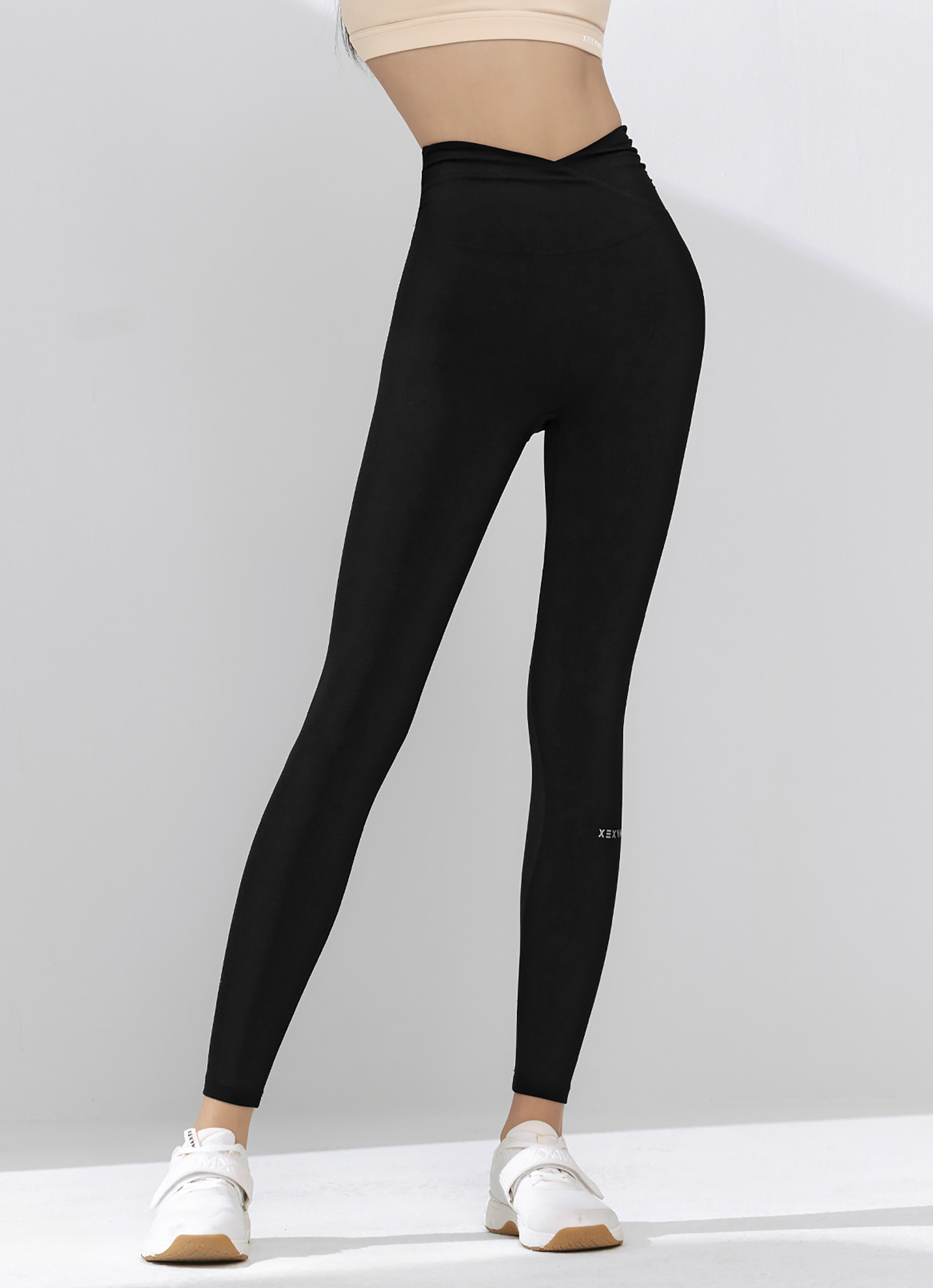 131716_Black 131716_Black