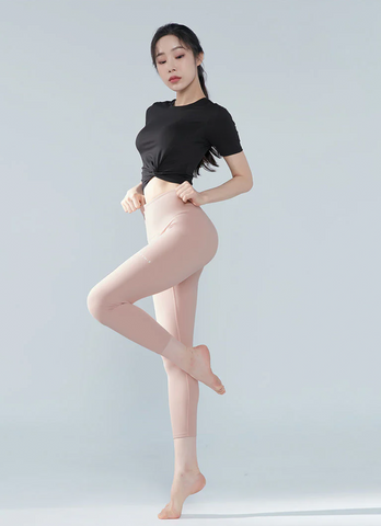 Black Label Signature 360N 8.5" Leggings Black Label Signature 360N 8.5" Leggings