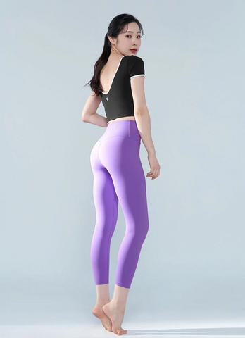 Black Label Signature 360N 8.5" Leggings Black Label Signature 360N 8.5" Leggings