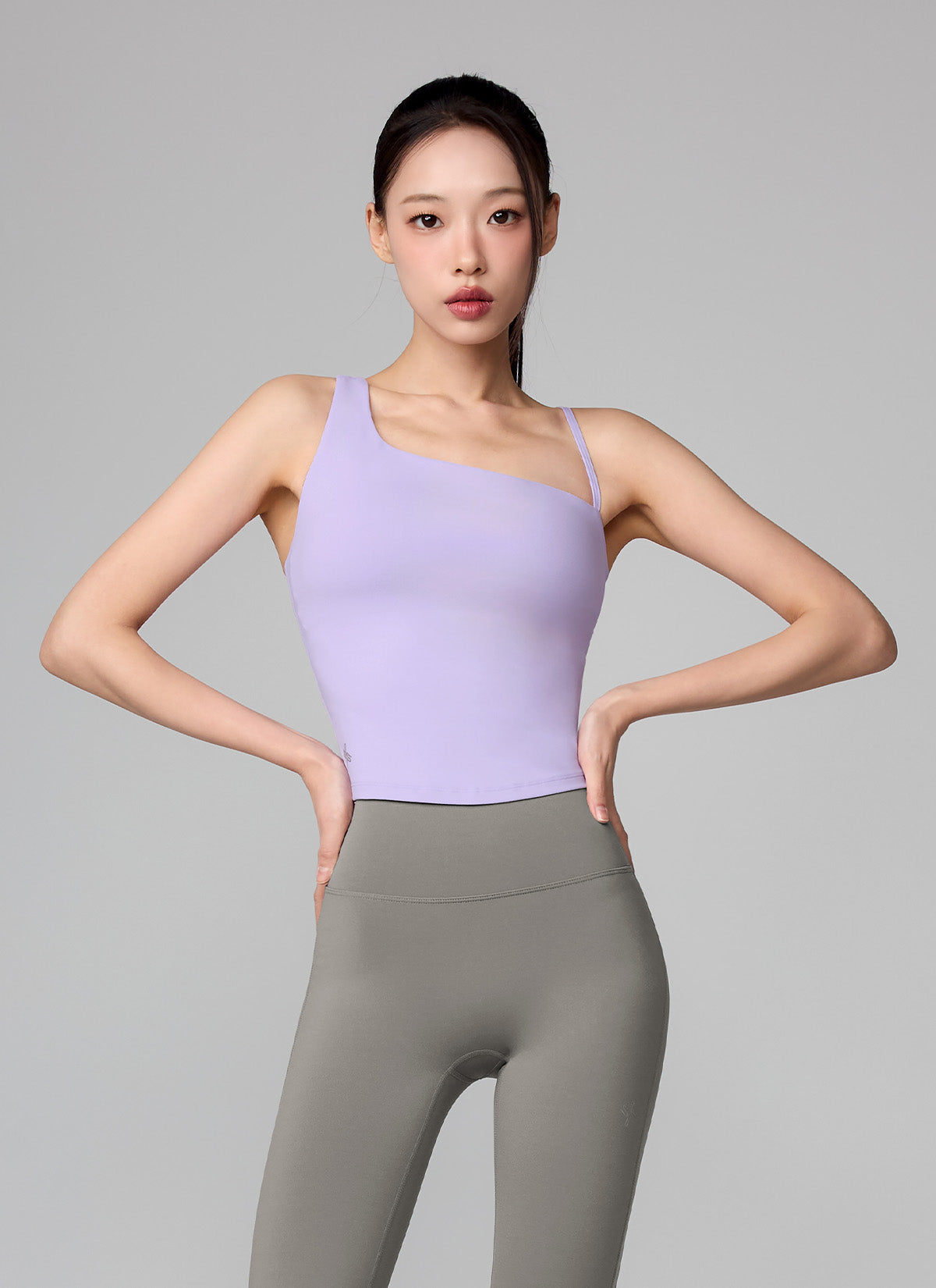 Unbalanced Strap Crop Top