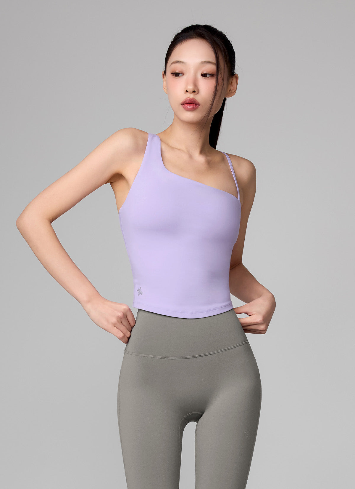Unbalanced Strap Crop Top