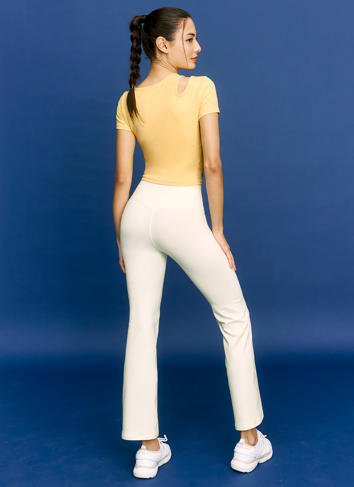 XELLA Intension Bootscut Pants 9"