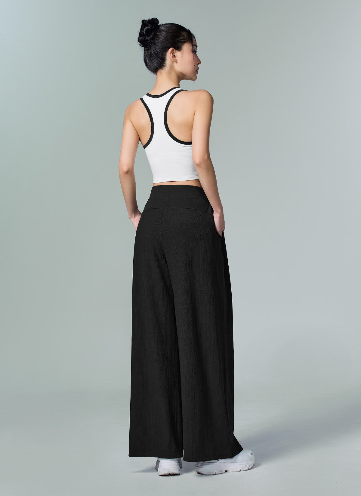 Pleated Balloon Wide Pants