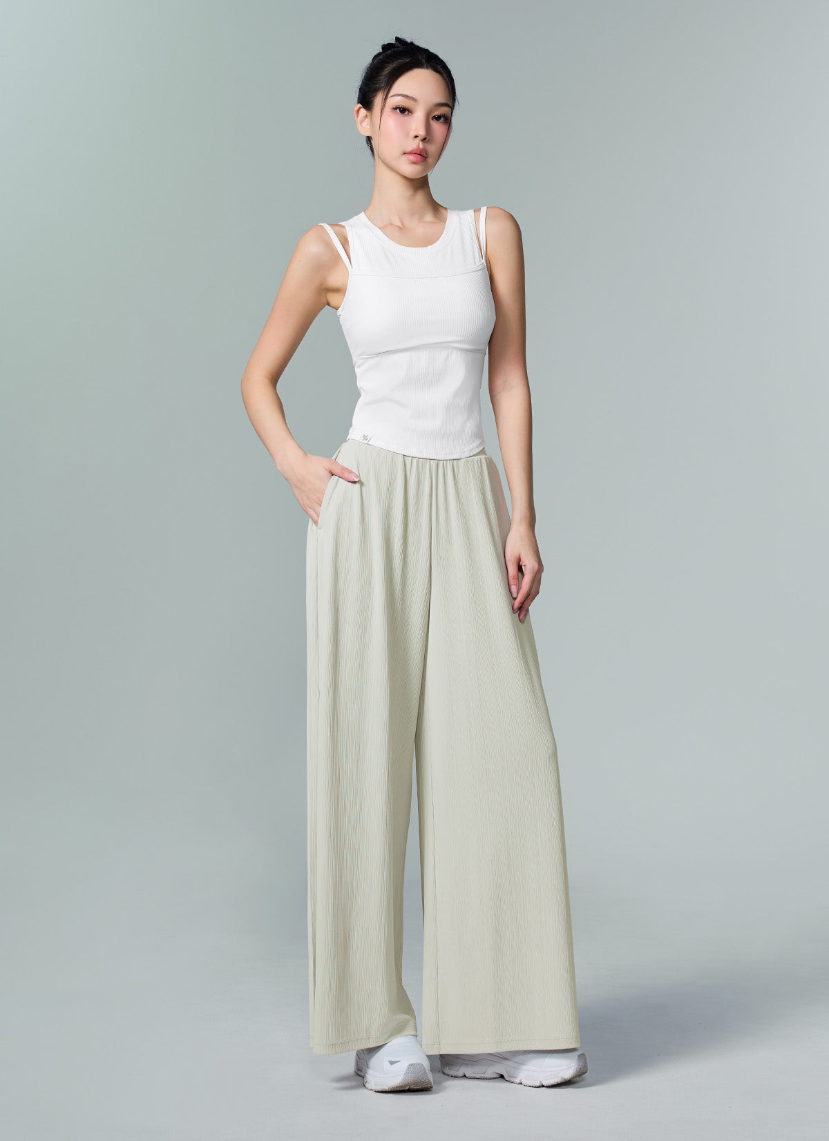 Pleated Balloon Wide Pants