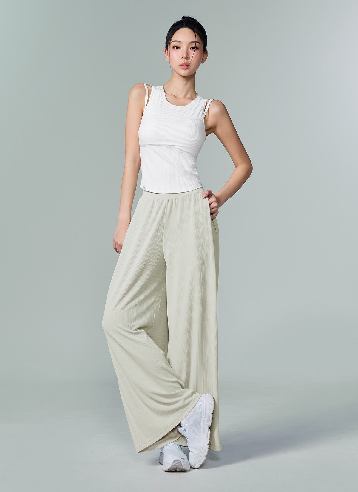 Pleated Balloon Wide Pants