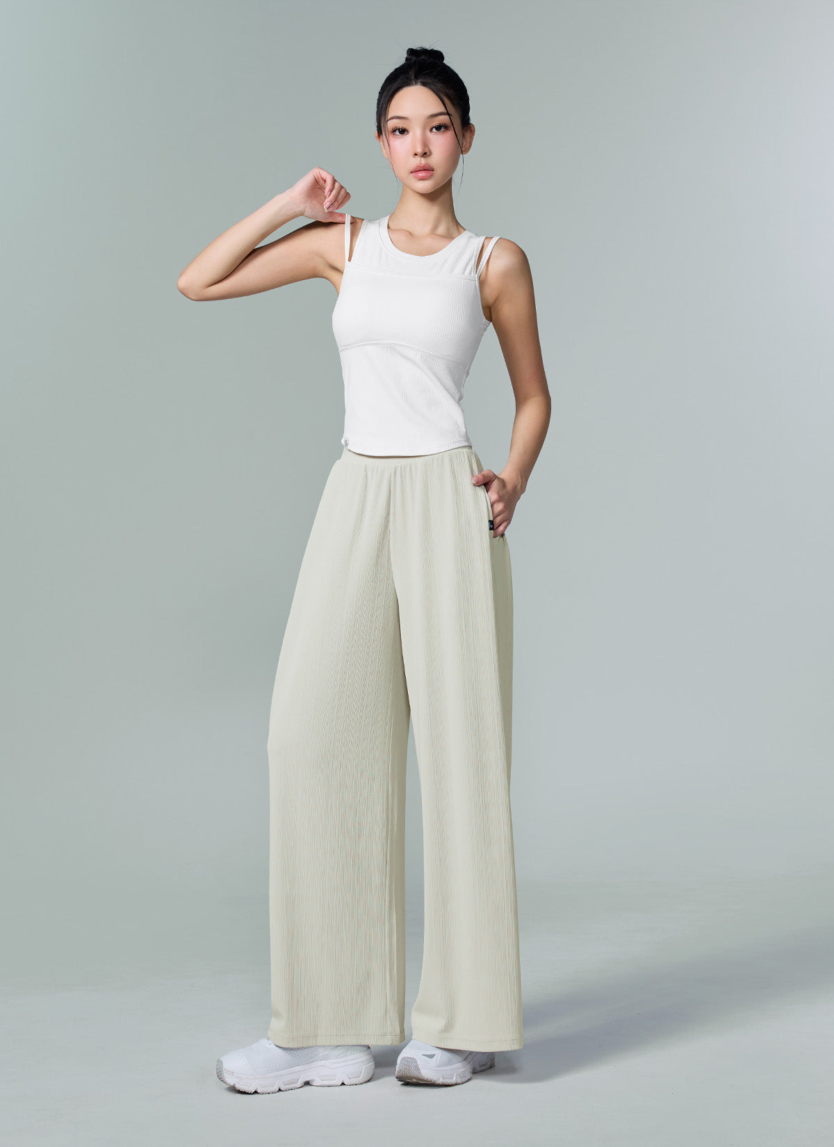 Pleated Balloon Wide Pants