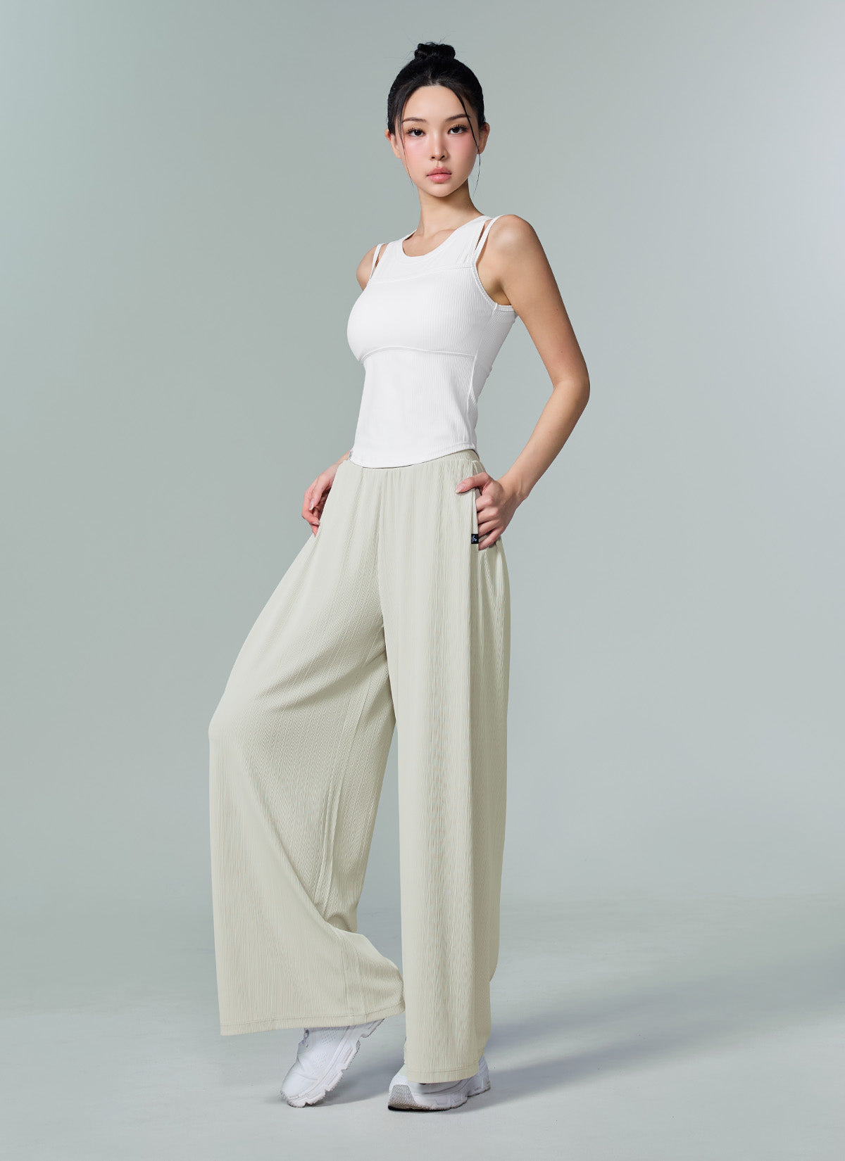 Pleated Balloon Wide Pants