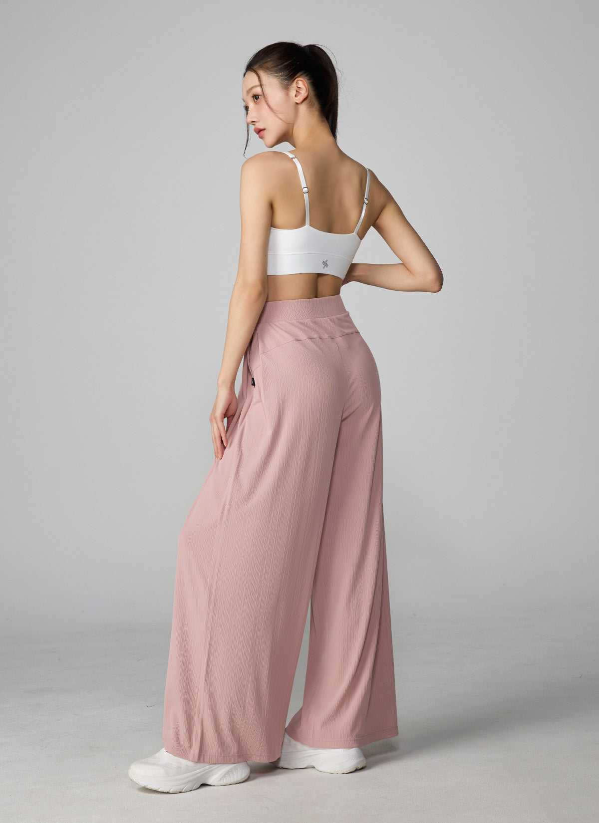Pleated Balloon Wide Pants