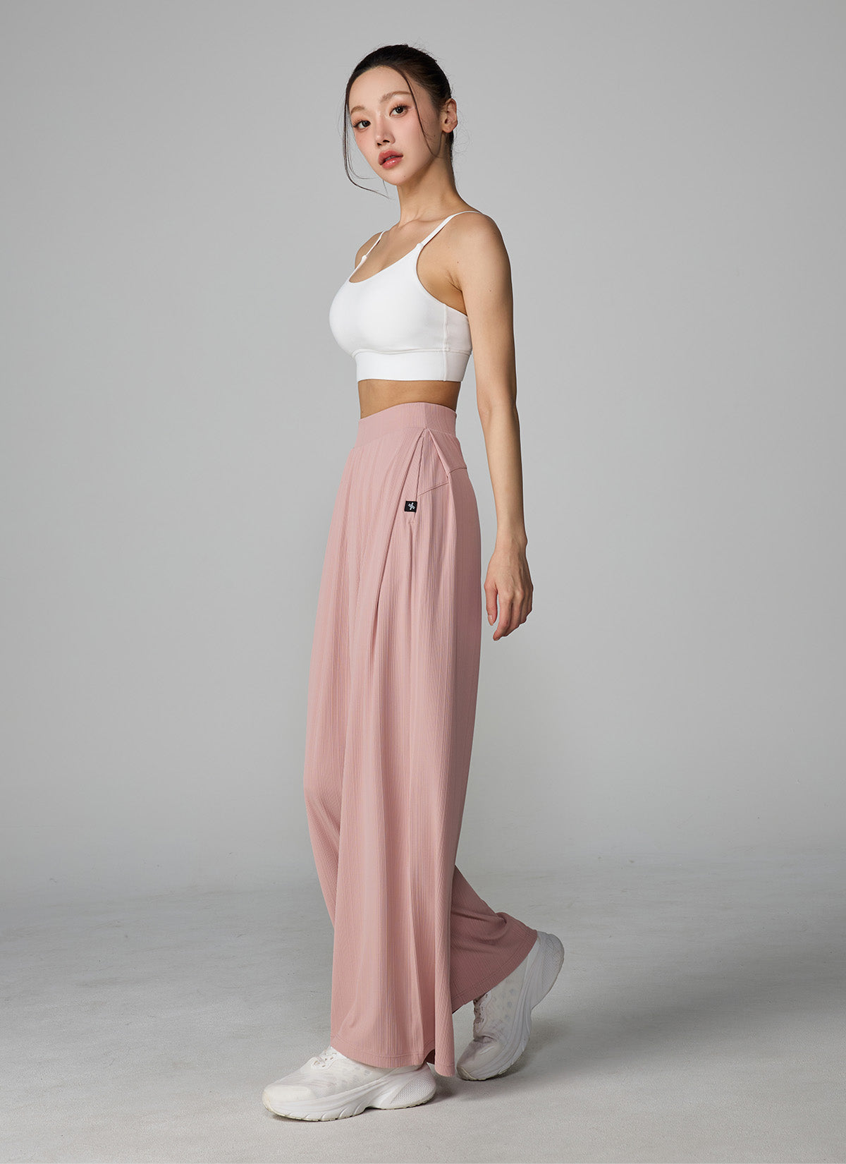 Pleated Balloon Wide Pants