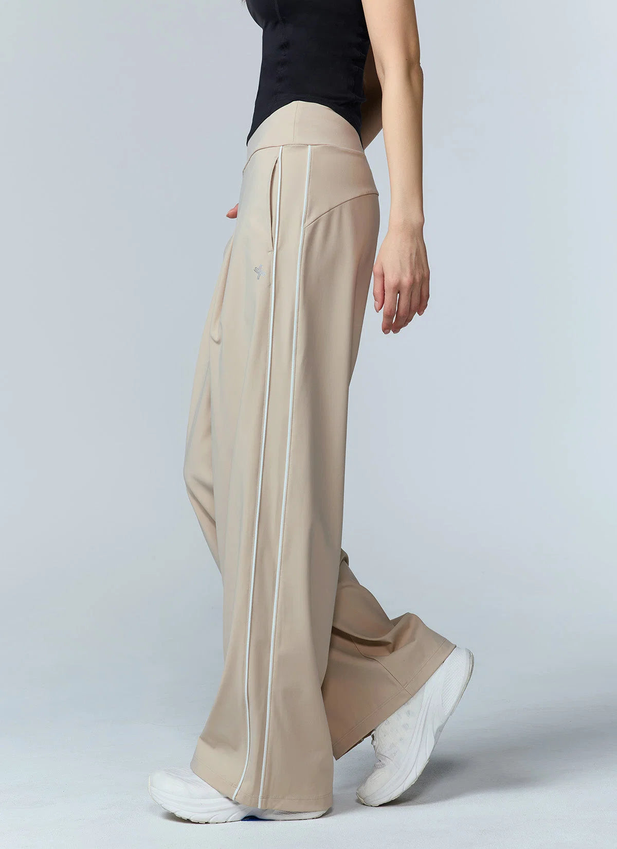 Cooling Comfort Piping Pintuck Wide Pants