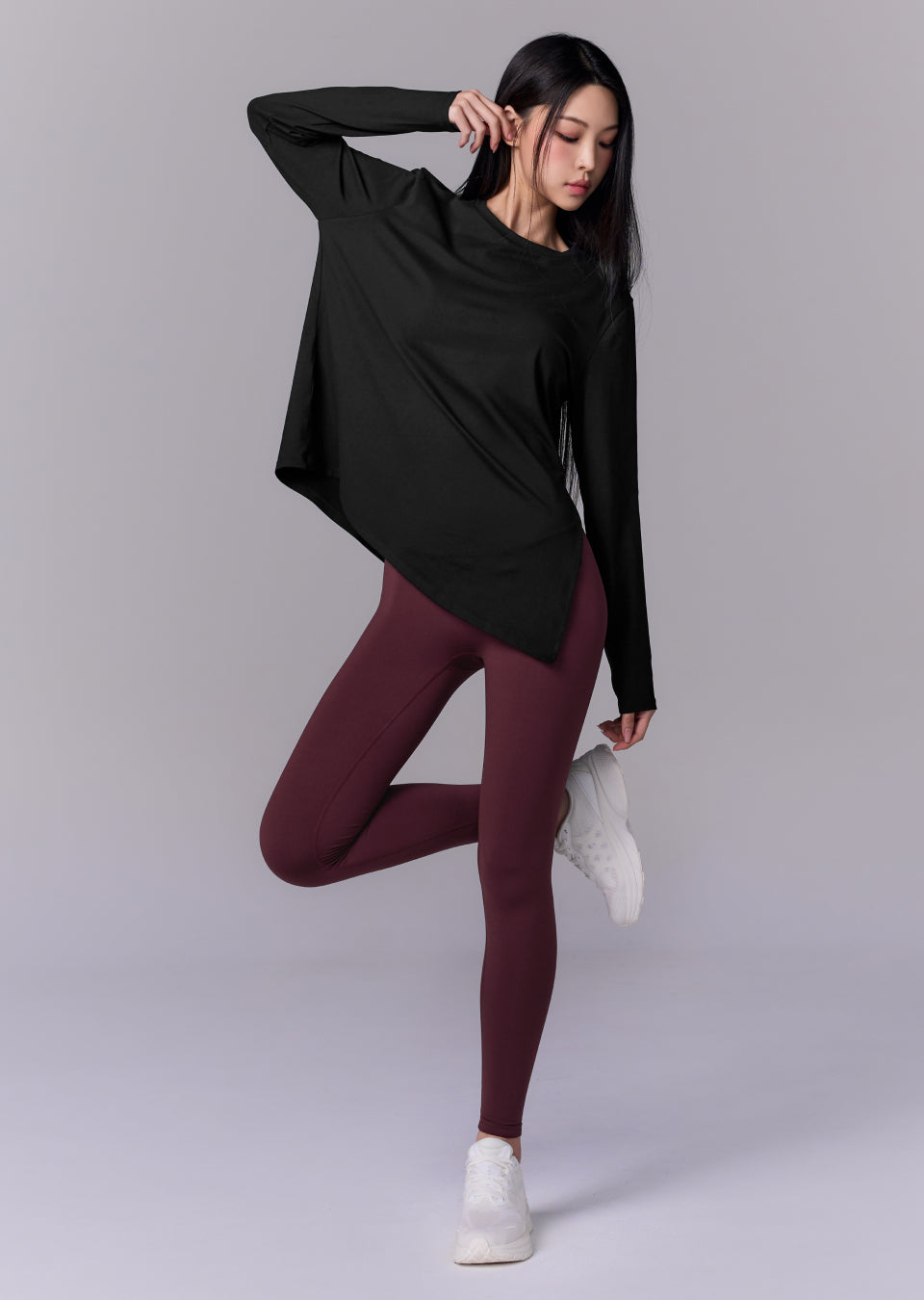 Peach-like One-Slit Loose Fit Long Sleeve