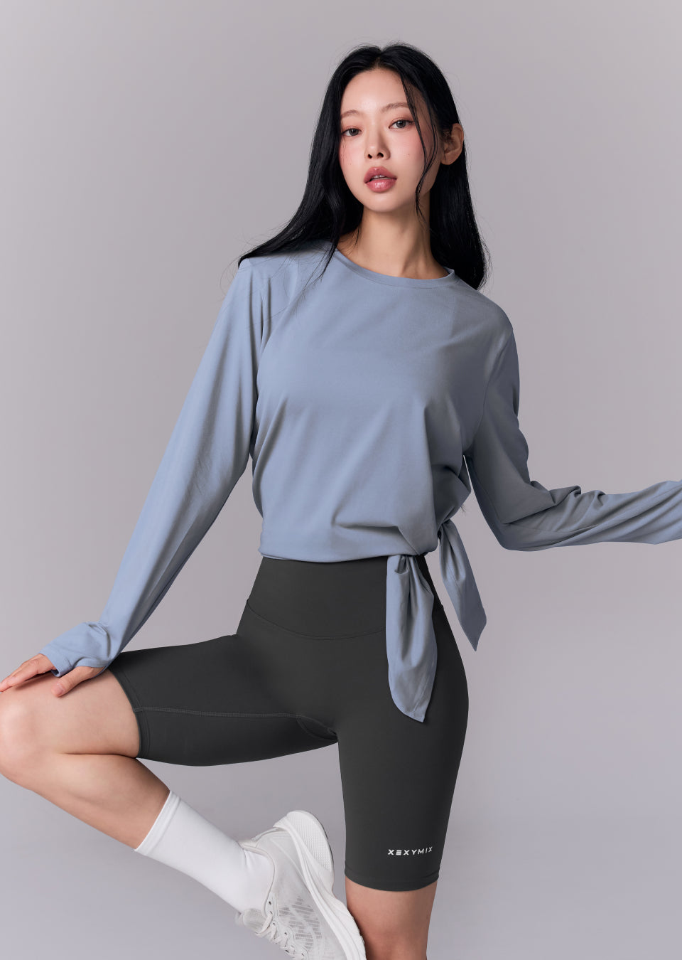 Peach-like One-Slit Loose Fit Long Sleeve