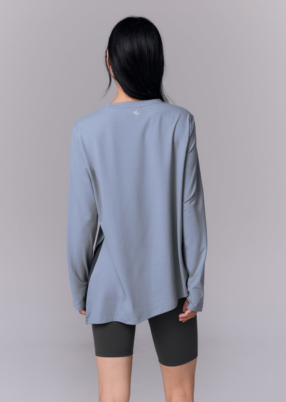 Peach-like One-Slit Loose Fit Long Sleeve