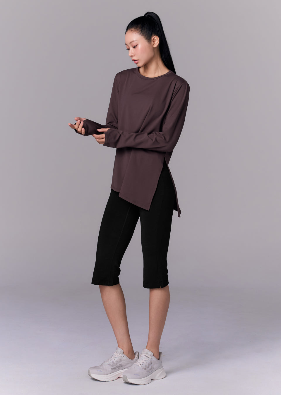Peach-like One-Slit Loose Fit Long Sleeve