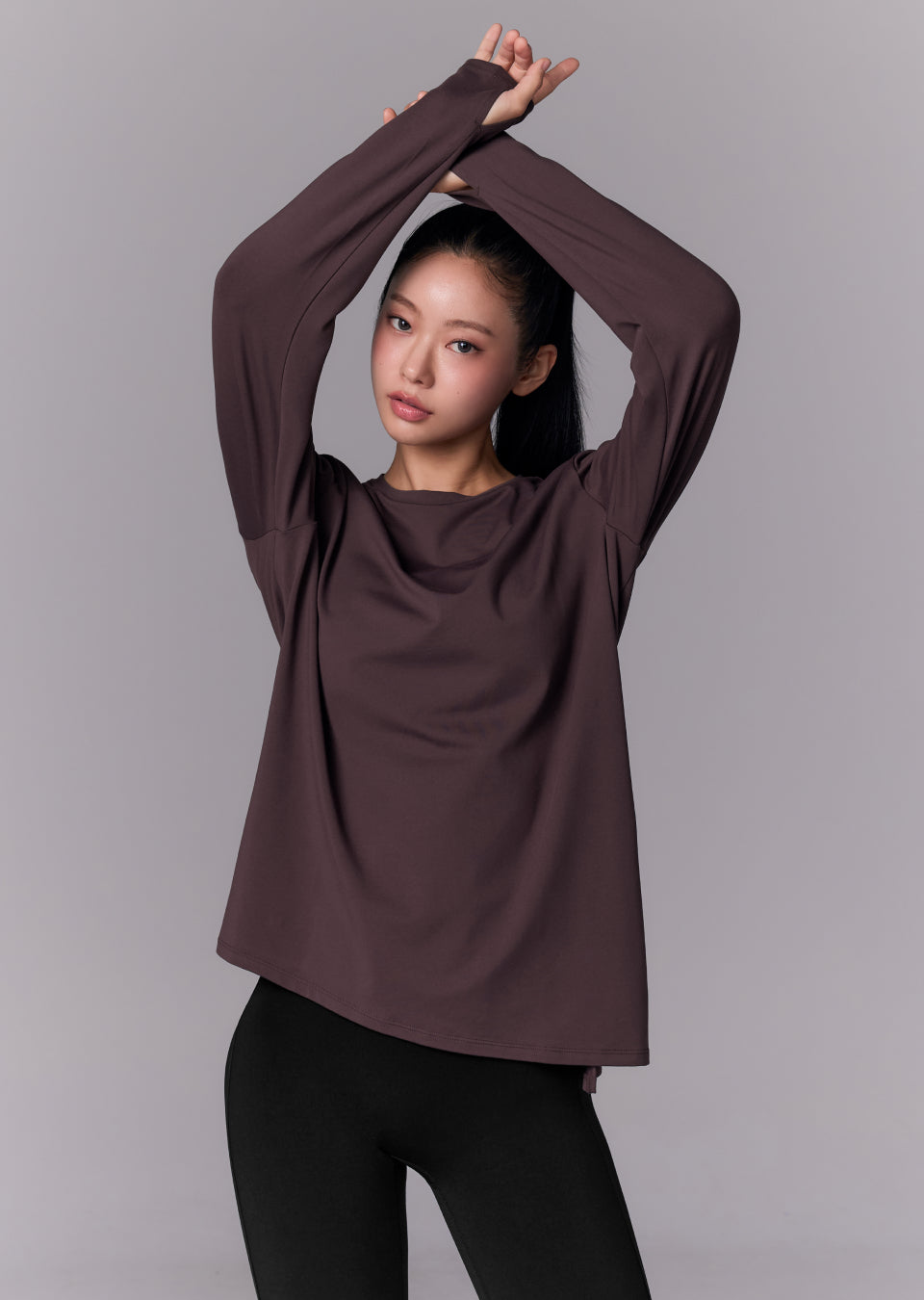 Peach-like One-Slit Loose Fit Long Sleeve