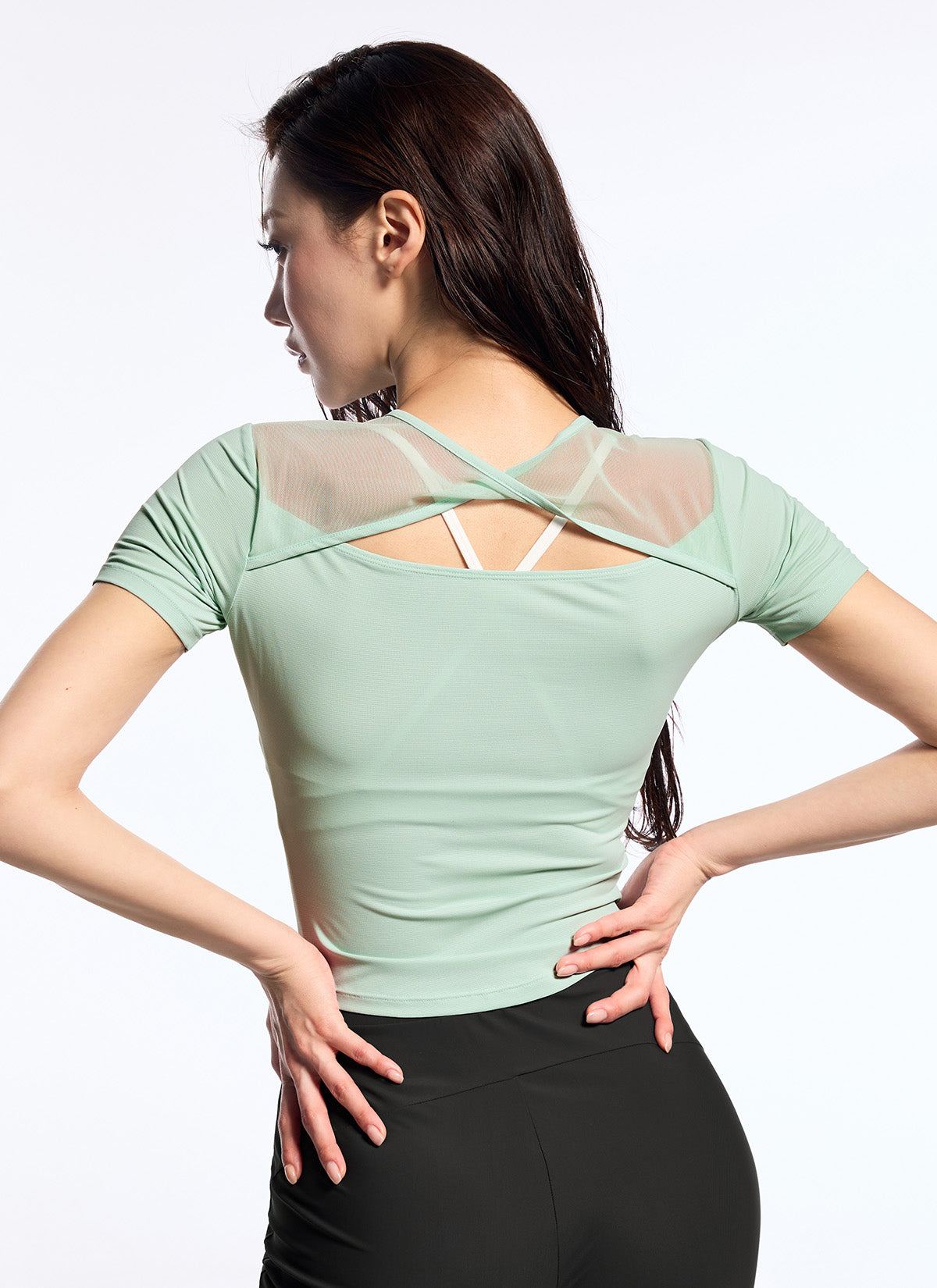 Breathable Mesh Back Twist Short Sleeve