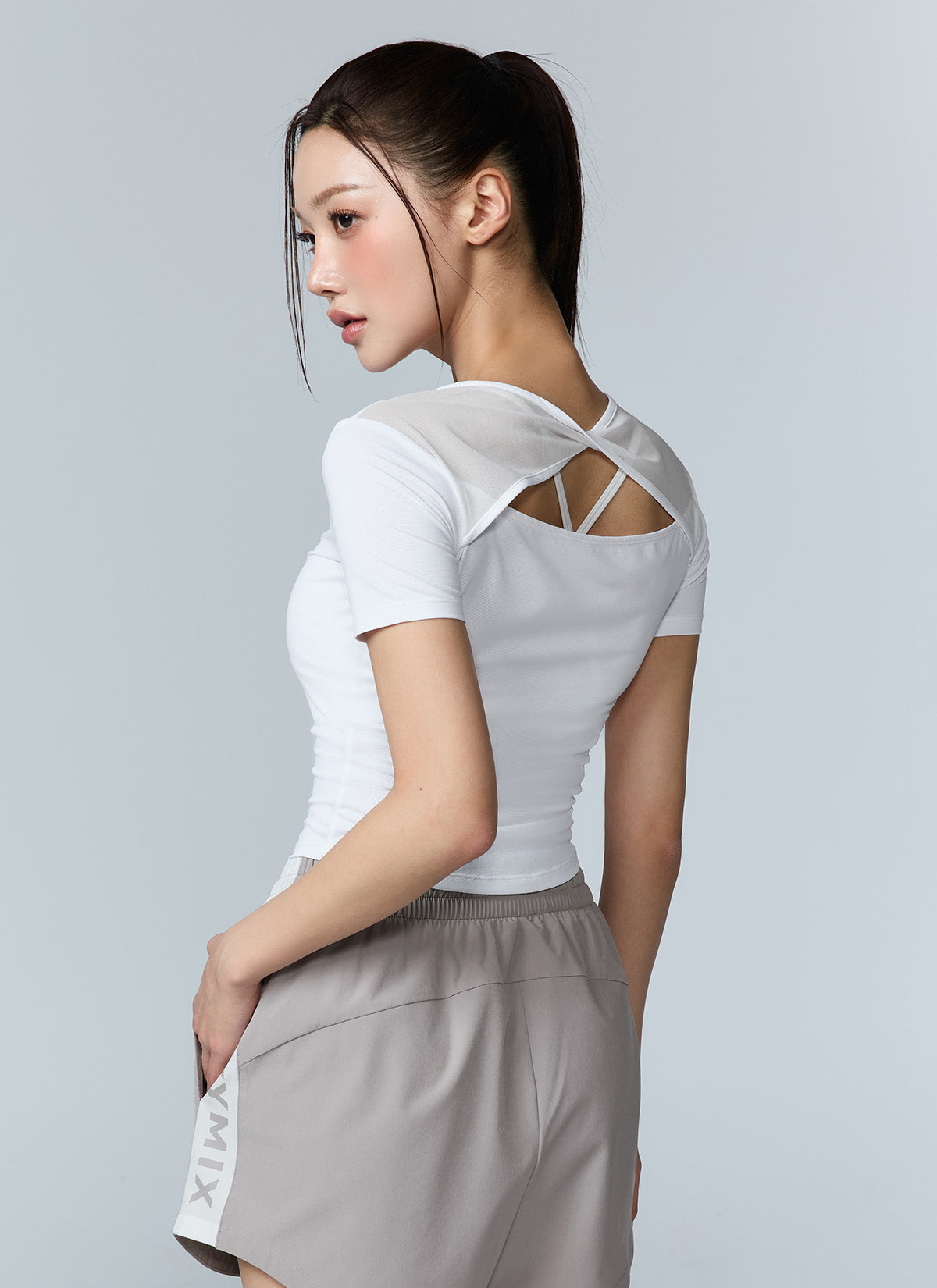 Breathable Mesh Back Twist Short Sleeve