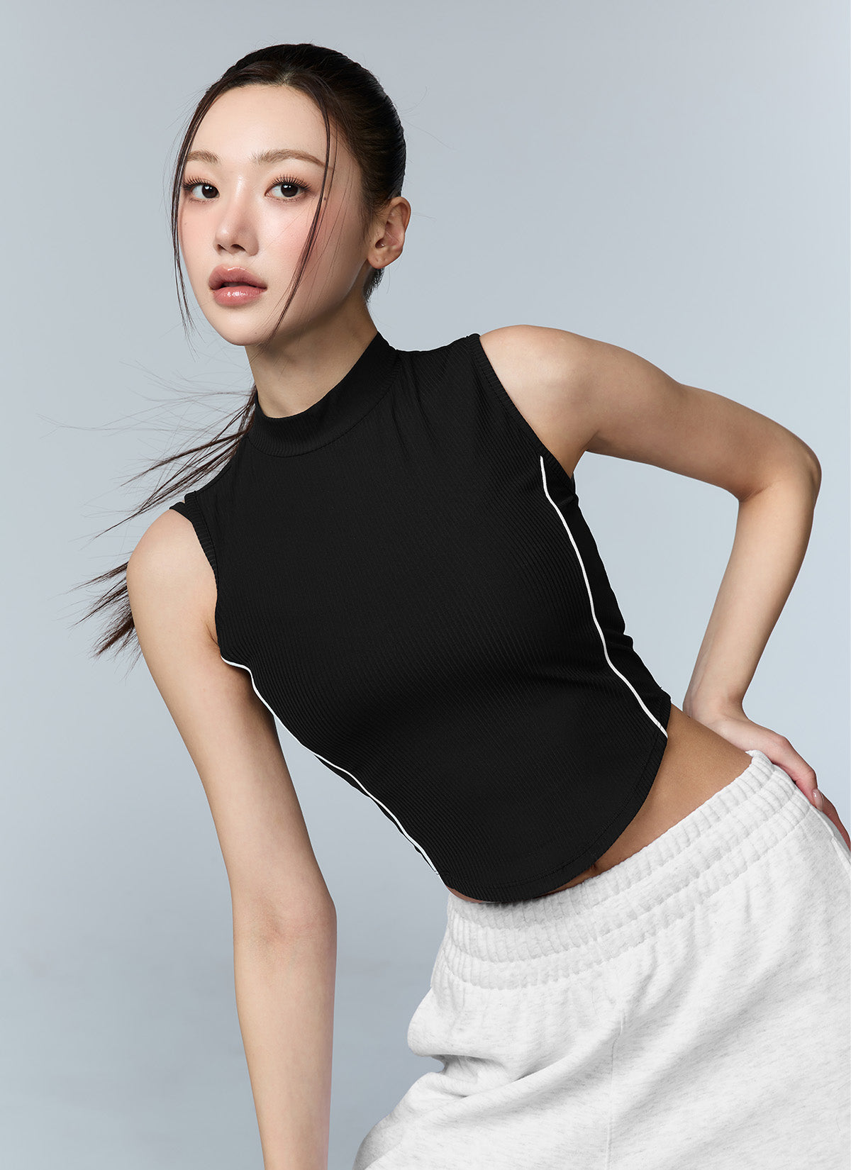 Soft Ribbed Piping Mock Neck Sleeveless
