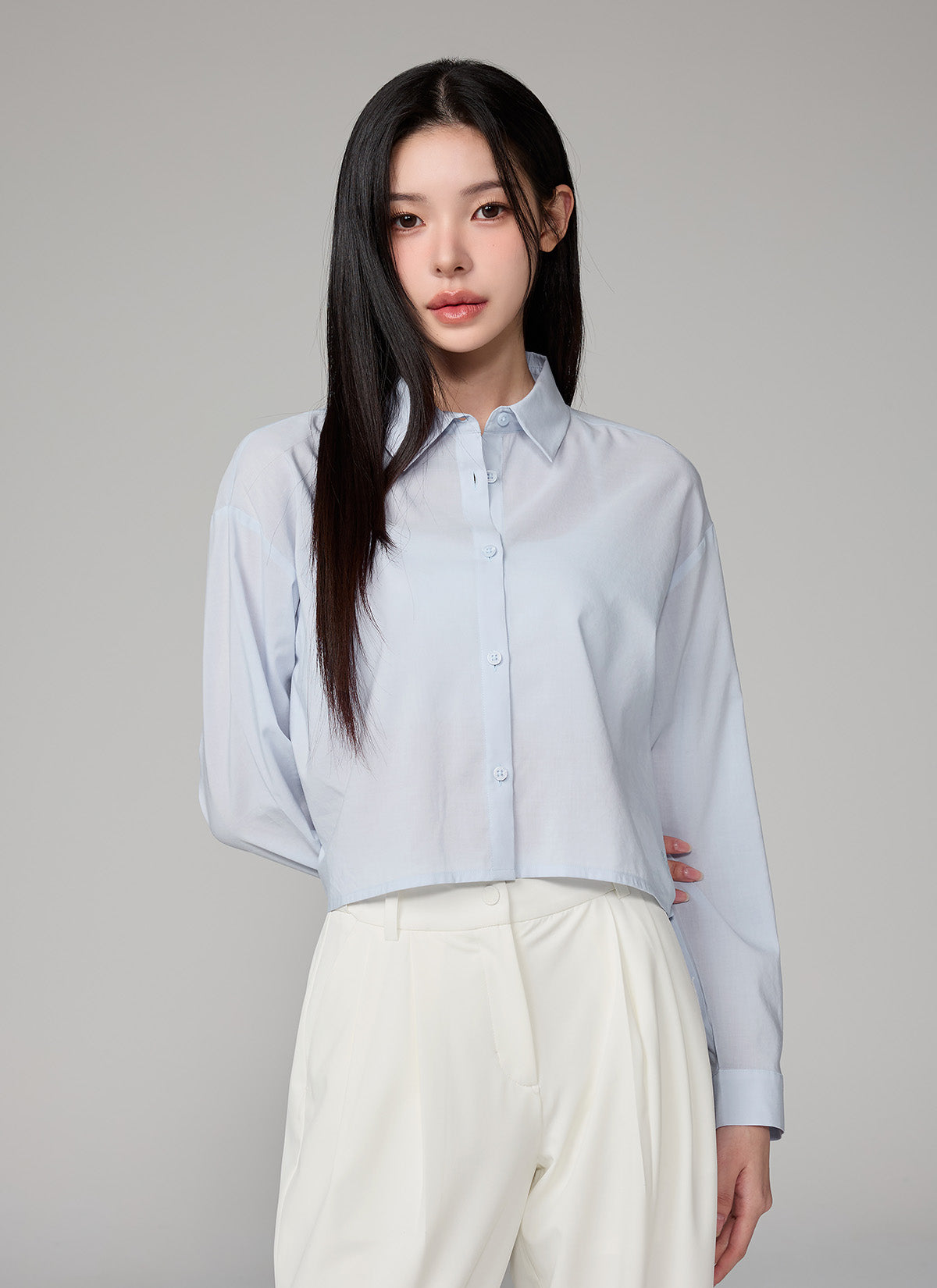 Lightweight Back-Button Crop Shirt