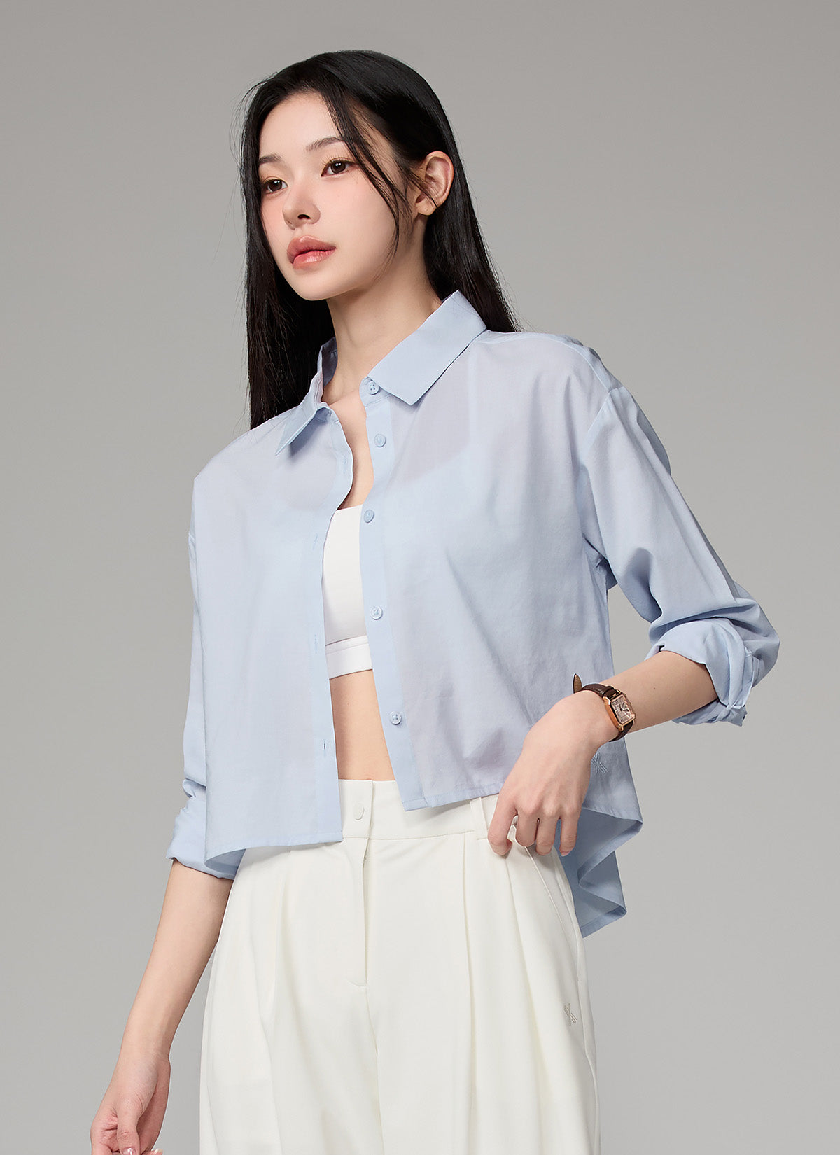 Lightweight Back-Button Crop Shirt