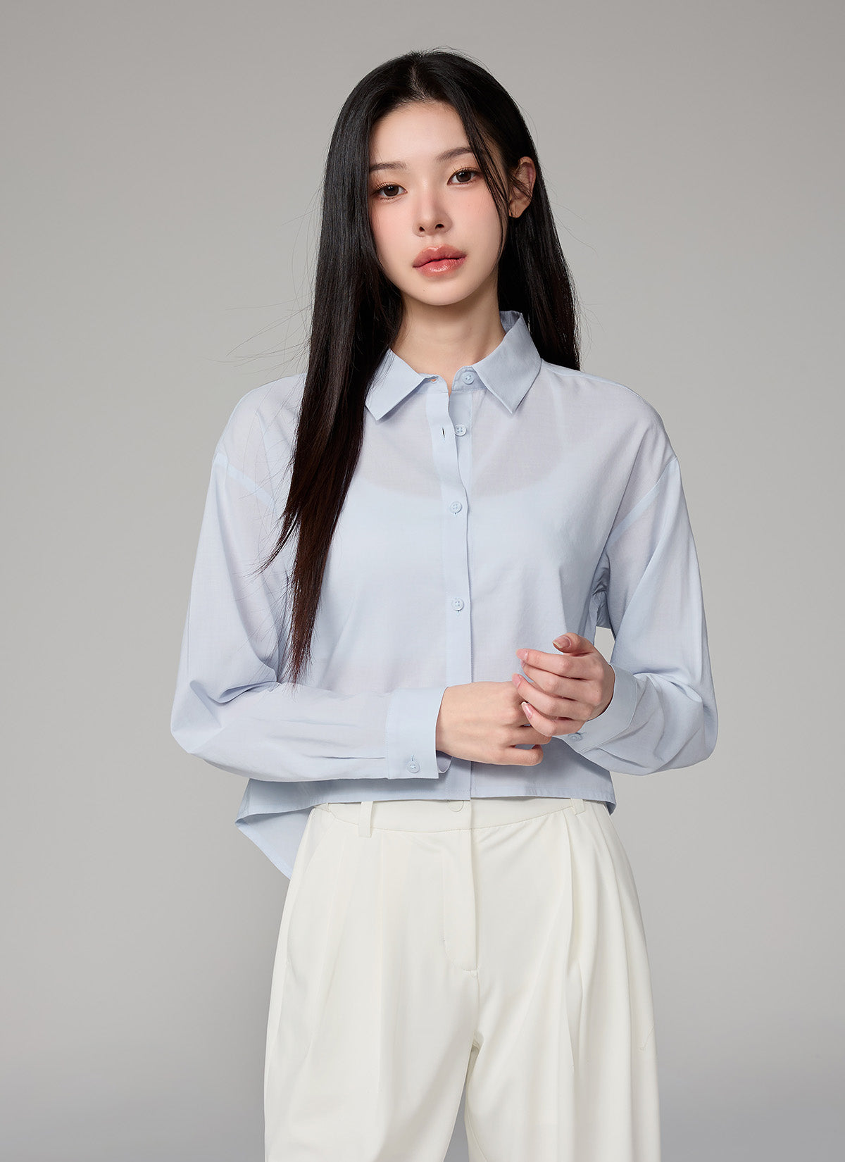 Lightweight Back-Button Crop Shirt