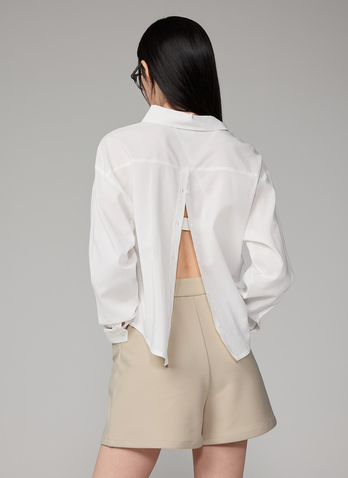Lightweight Back-Button Crop Shirt