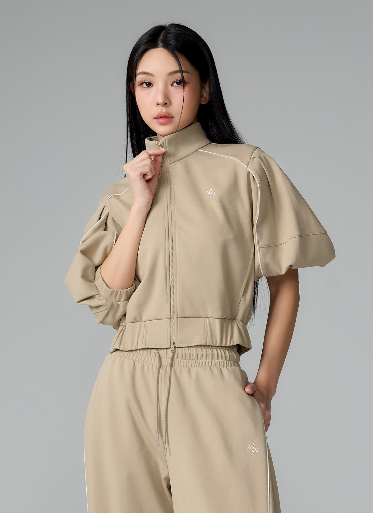 Piping High Neck Zip-up Jacket