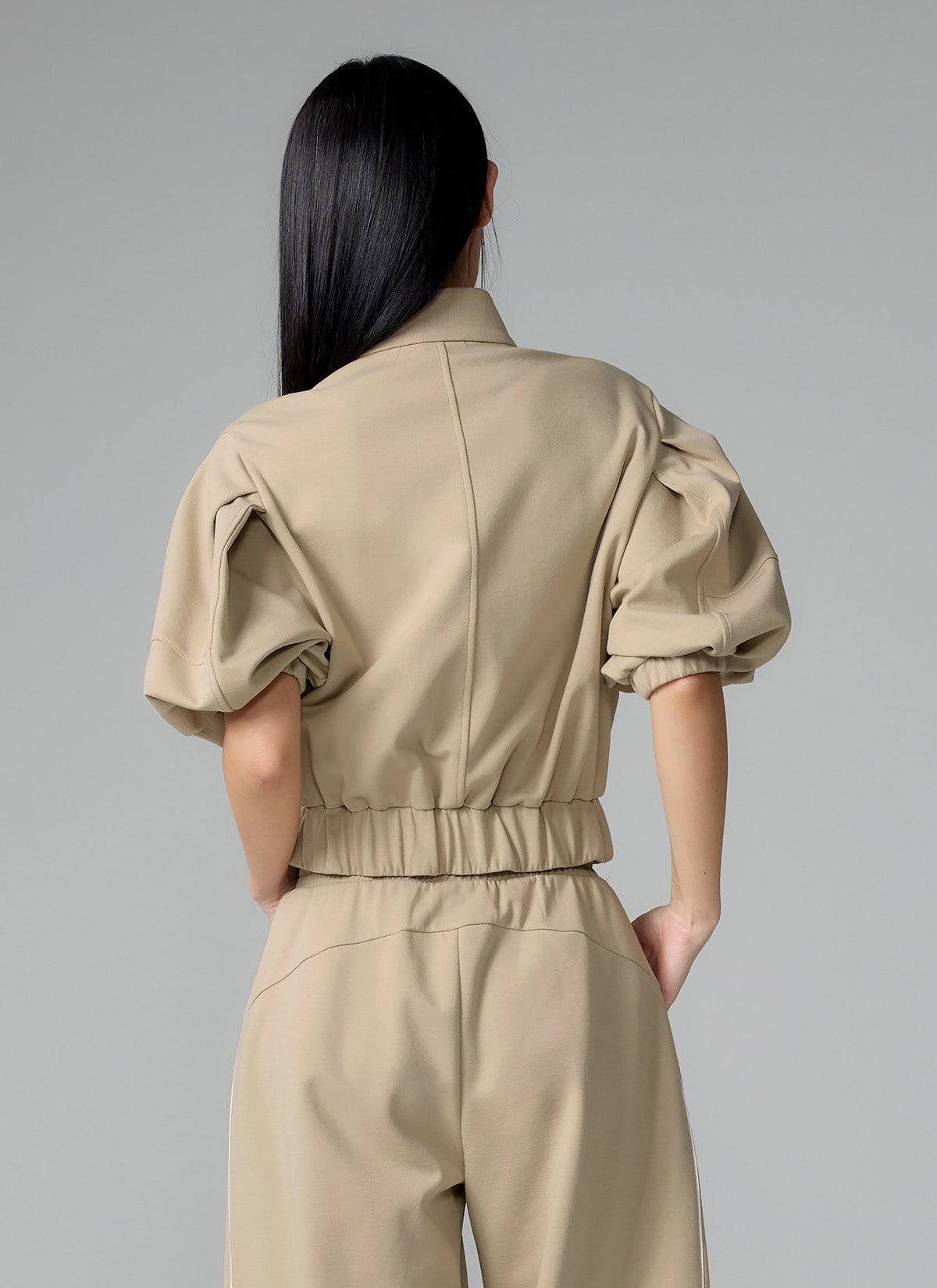 Piping High Neck Zip-up Jacket