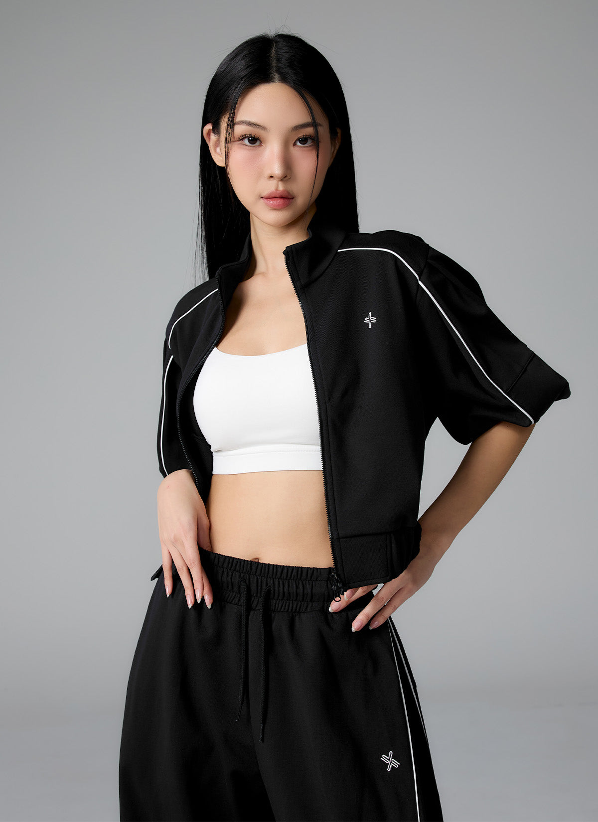 Piping High Neck Zip-up Jacket
