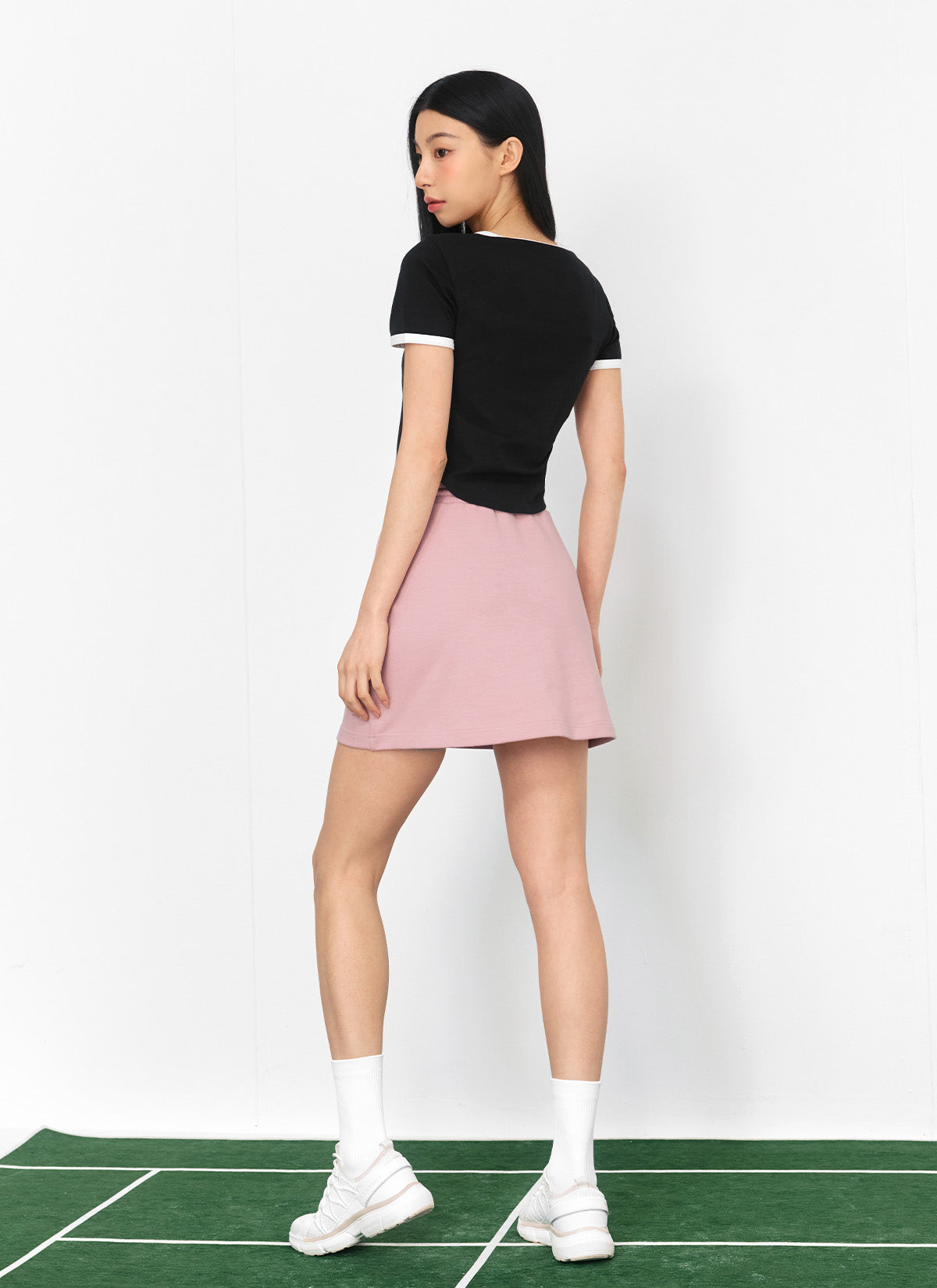 Soft Line Color Block Crop Top