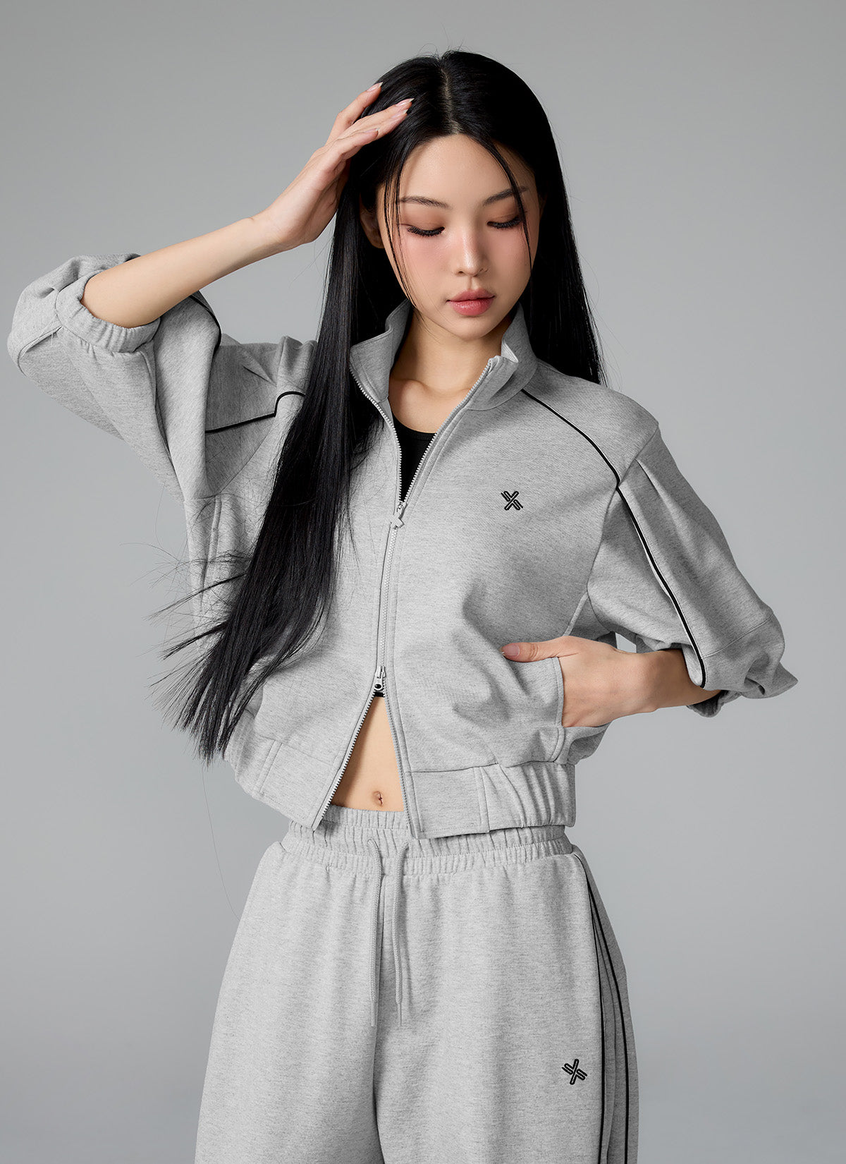 Piping High Neck Zip-up Jacket
