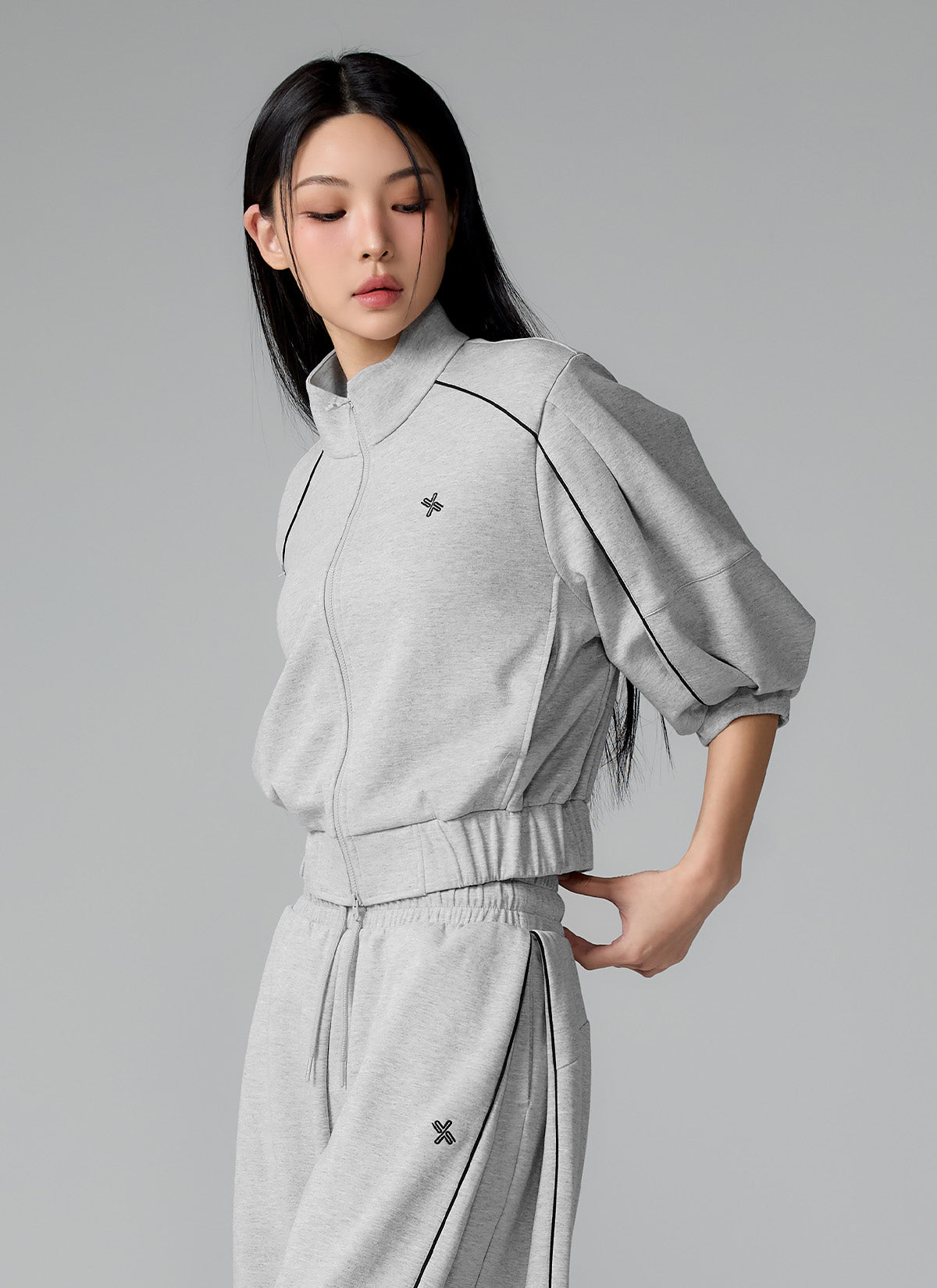 Piping High Neck Zip-up Jacket