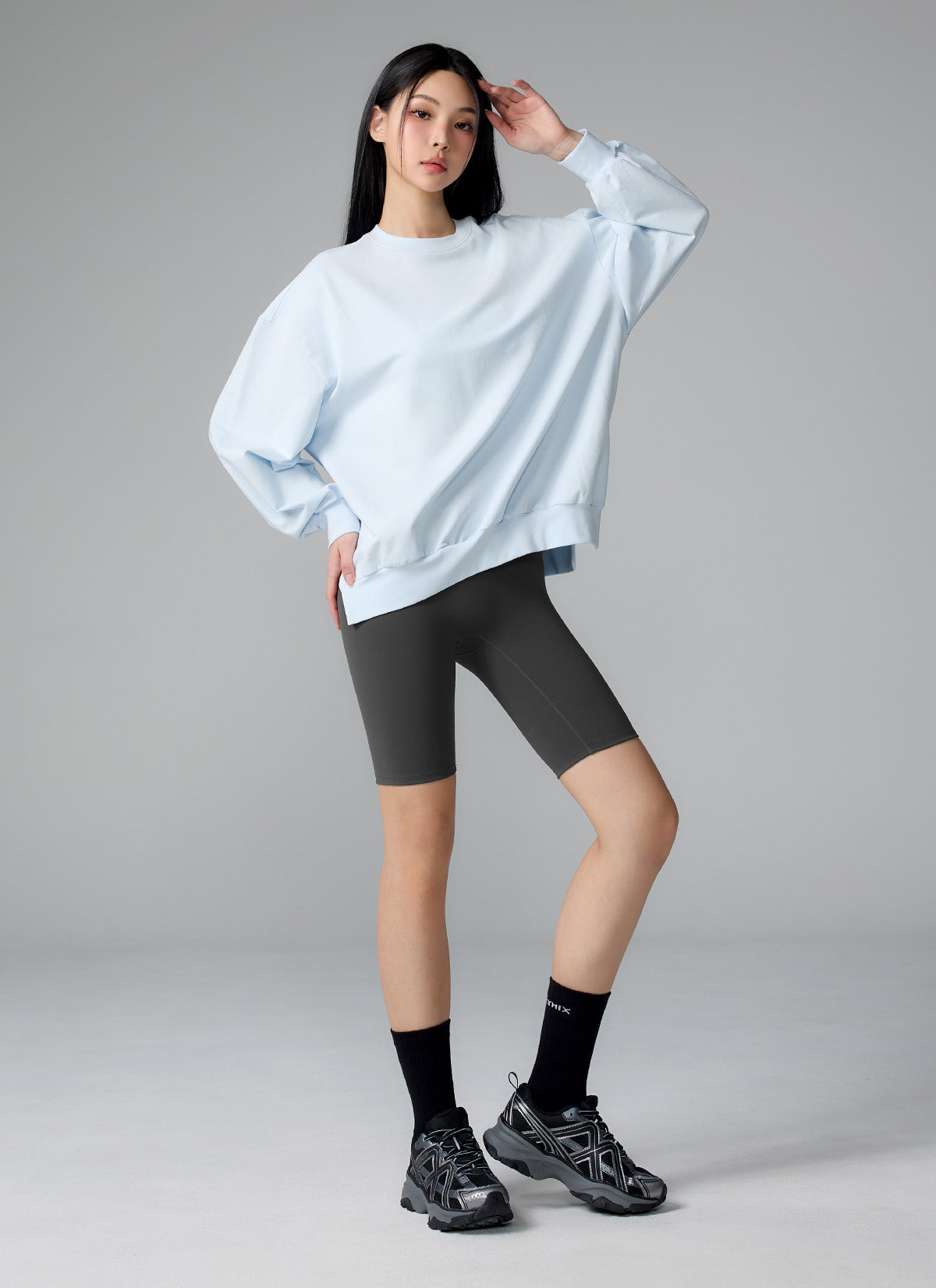 Soft Side Slit Sports Sweatshirt