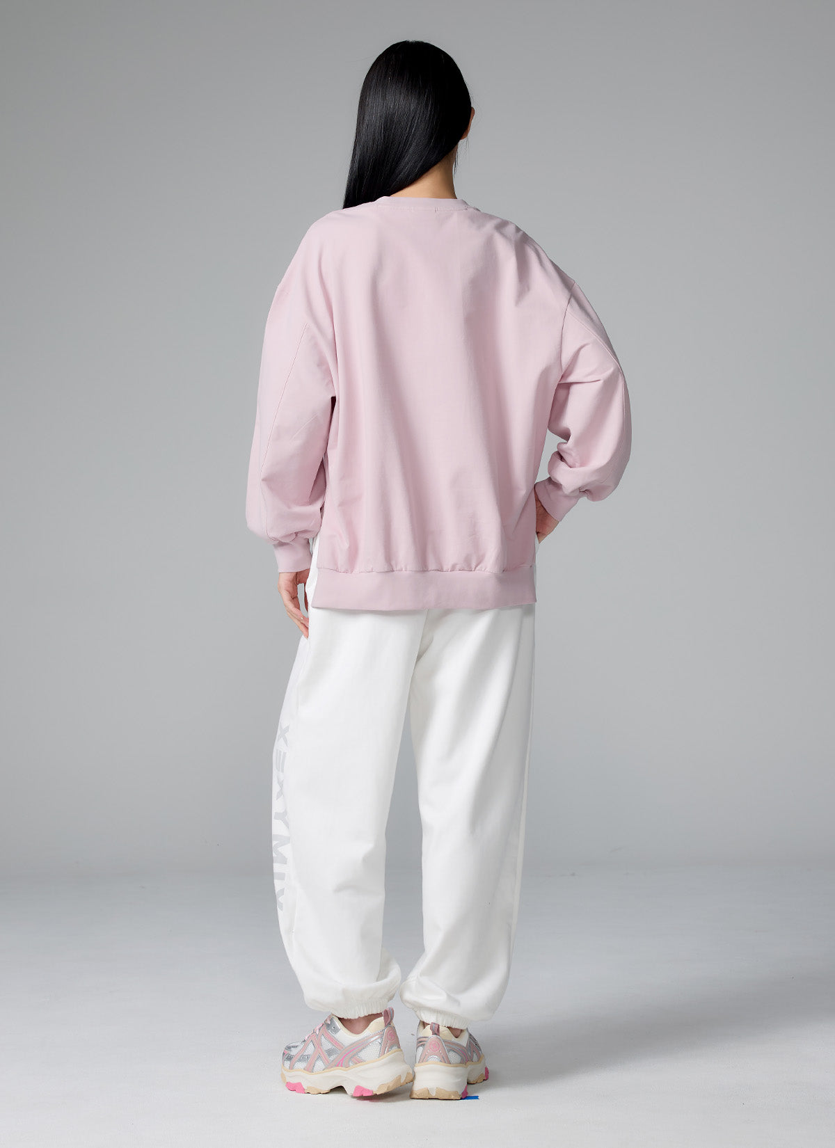Soft Side Slit Sports Sweatshirt