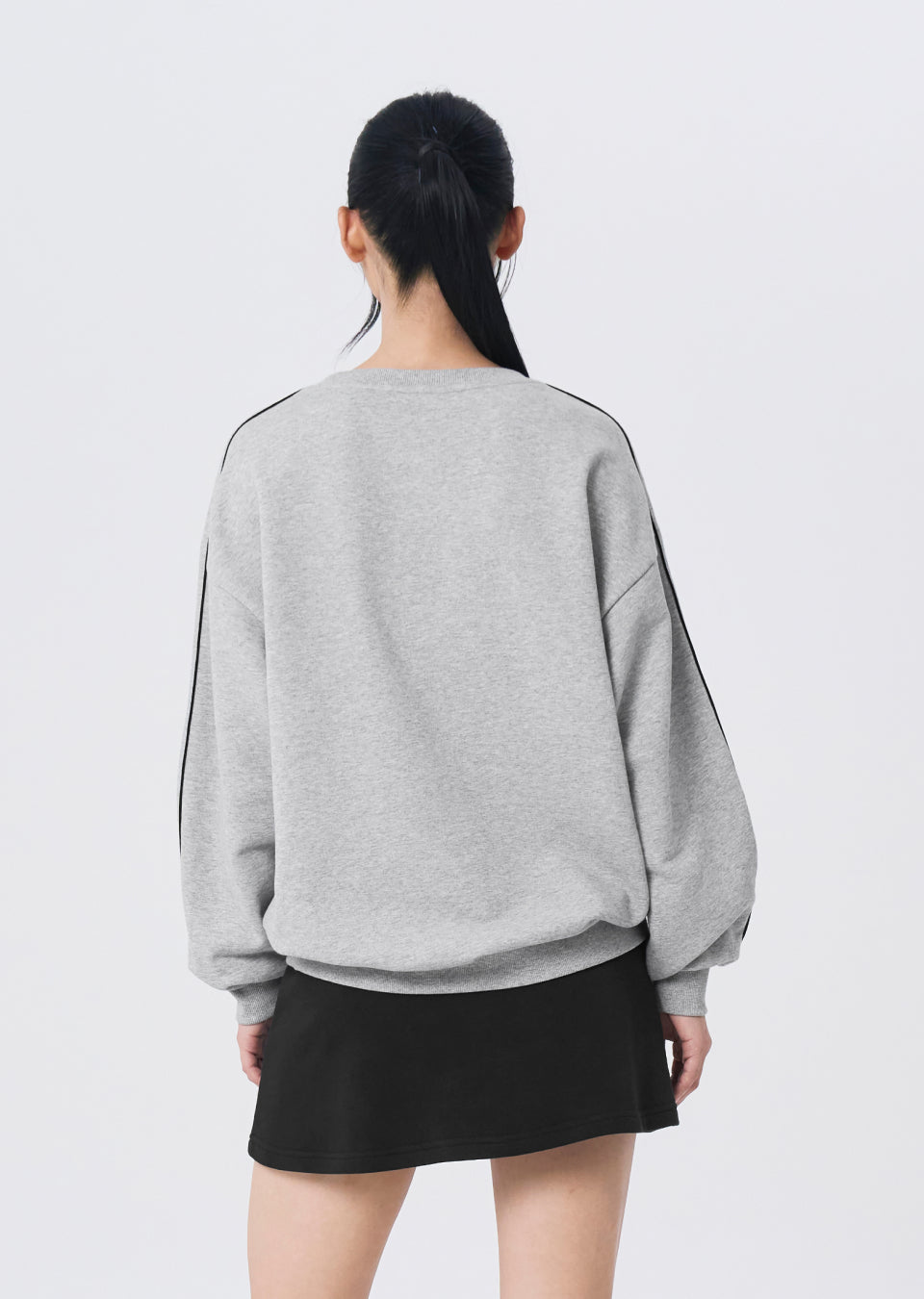 Softree Oversized Piping Contrast Sweatshirt