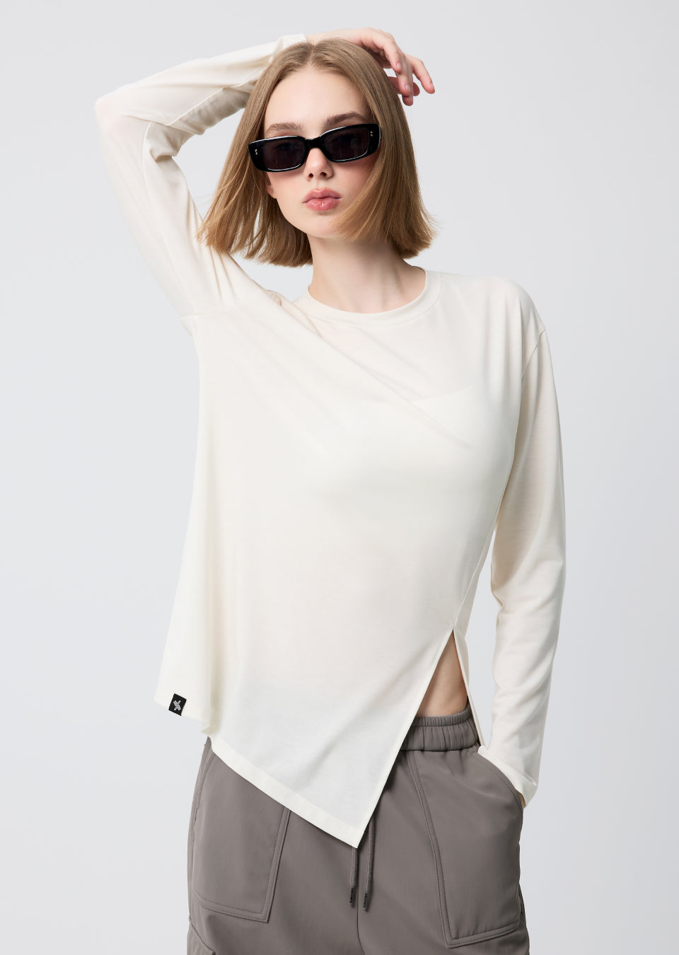 Loose One-Slit Long Sleeve