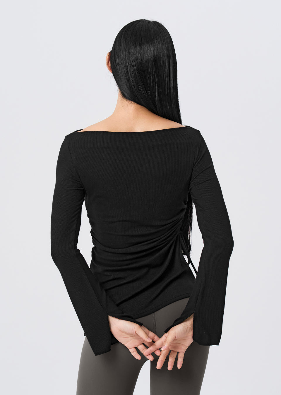 [Go Youn-Jung's Outfit] Ribbed Off-shoulder One-Slit Long Sleeve