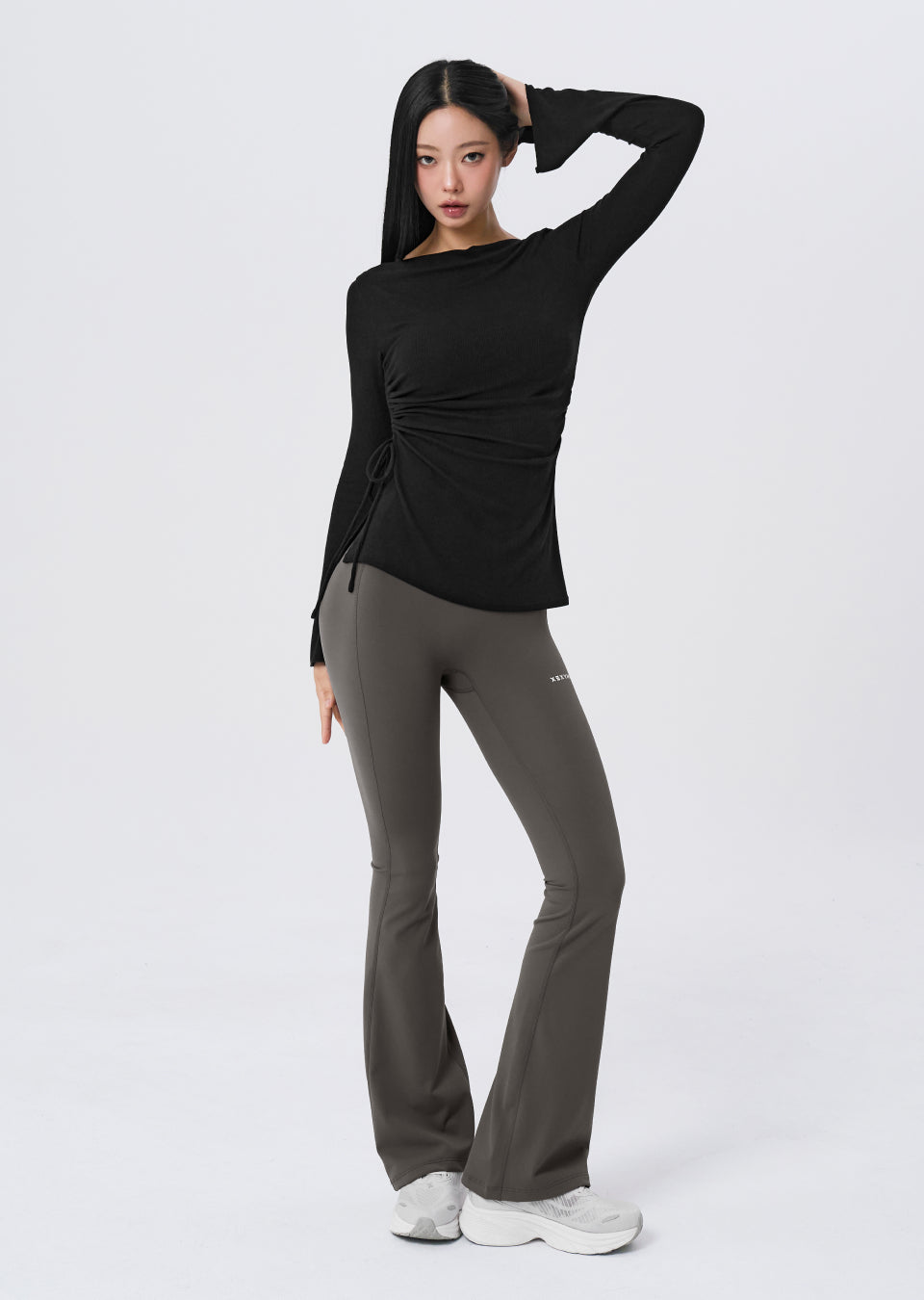 [Go Youn-Jung's Outfit] Ribbed Off-shoulder One-Slit Long Sleeve