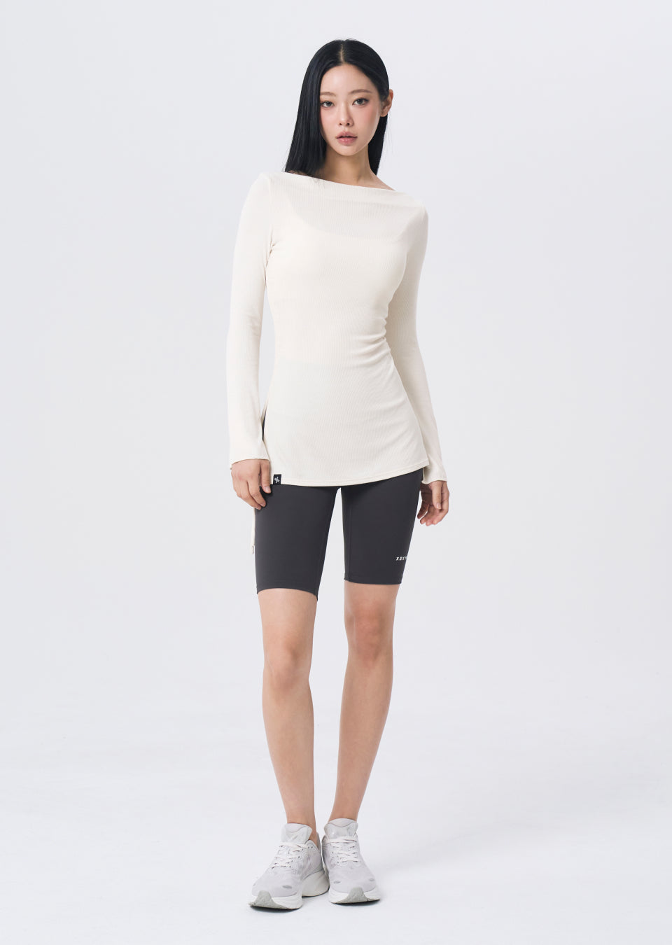 [Go Youn-Jung's Outfit] Ribbed Off-shoulder One-Slit Long Sleeve