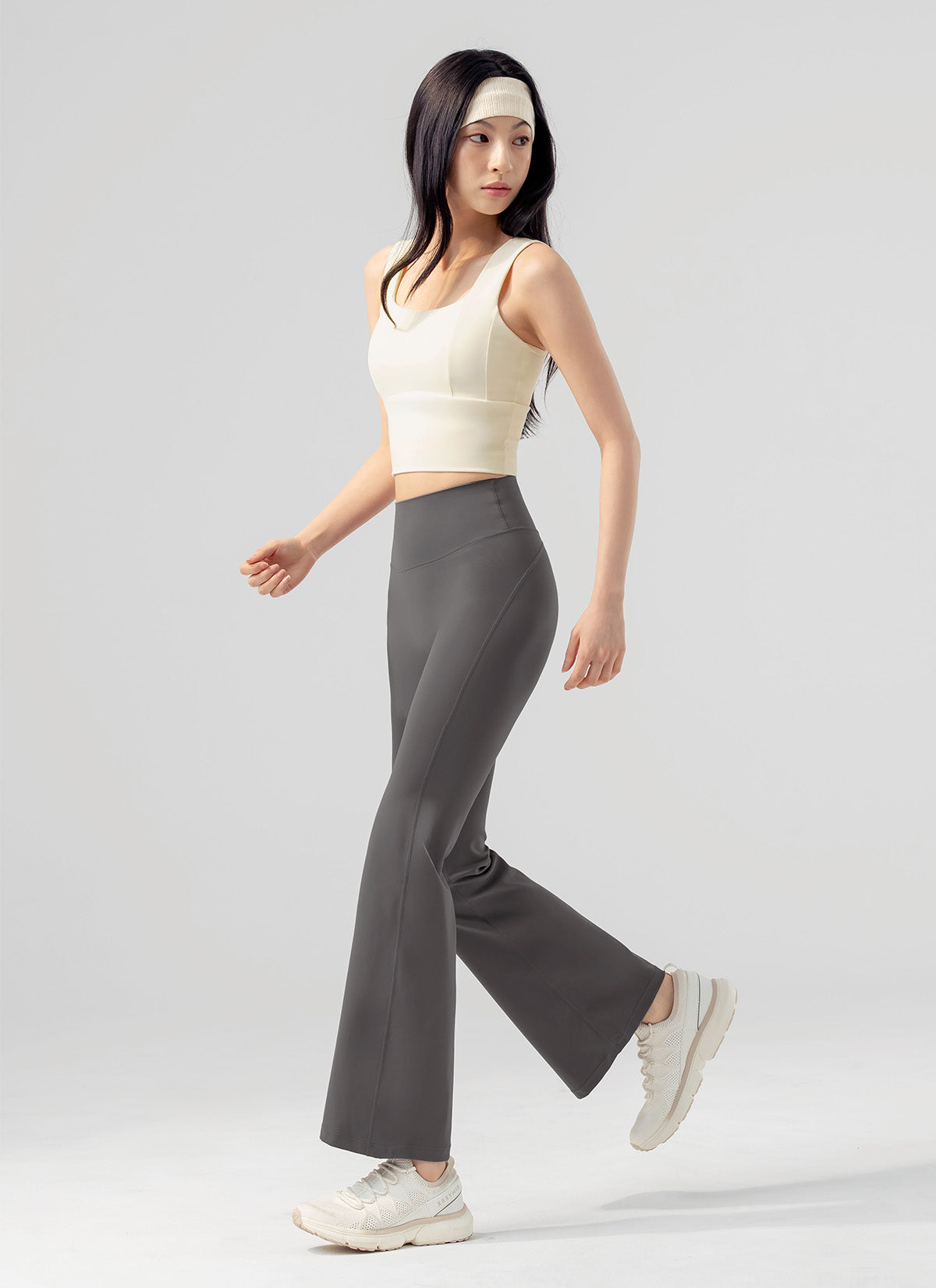 Black Label Signature Power Rise Bootscut Pants (Short)