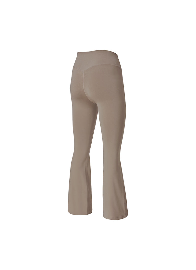 [Go Youn-Jung's Outfit] V-Up 3D Plus Bootcut Leggings