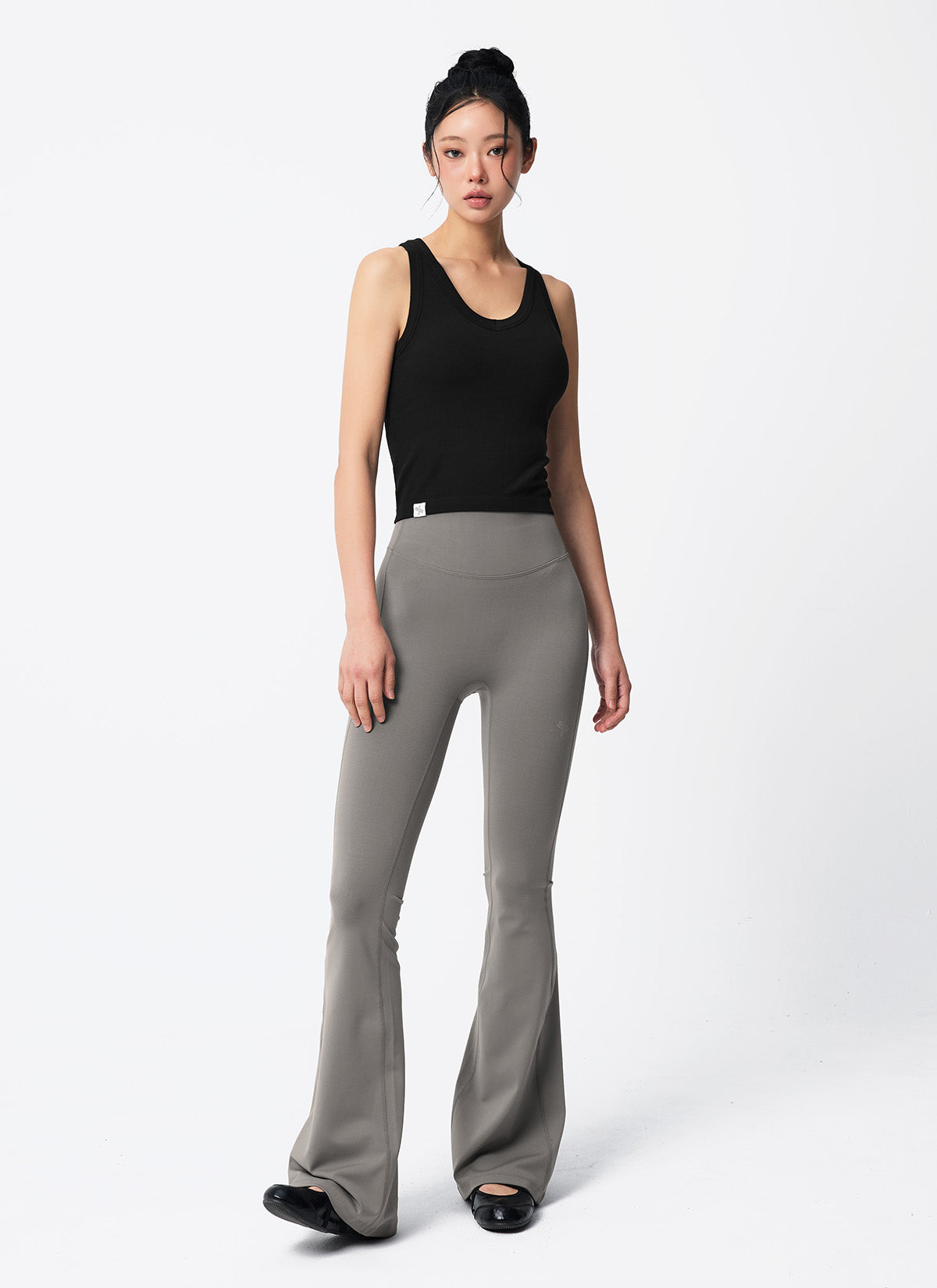 [Go Youn-Jung's Outfit] V-Up 3D Plus Bootcut Leggings