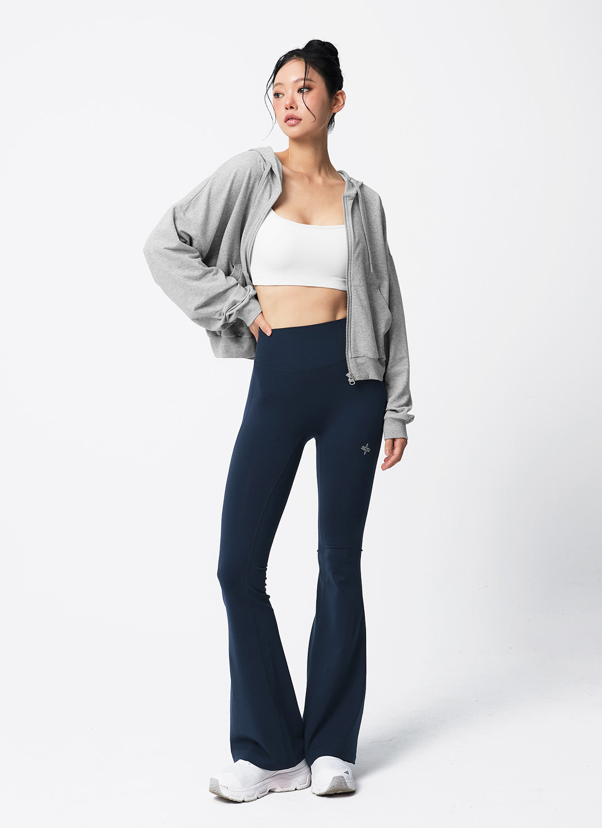 [Go Youn-Jung's Outfit] V-Up 3D Plus Bootcut Leggings