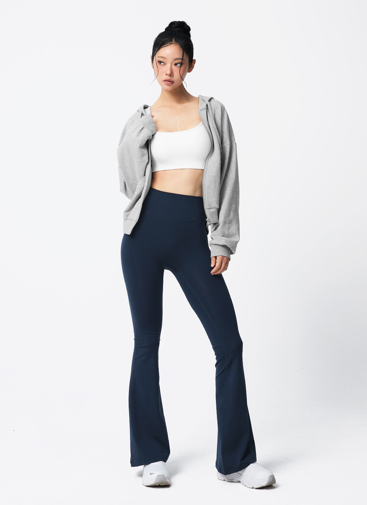 [Go Youn-Jung's Outfit] V-Up 3D Plus Bootcut Leggings
