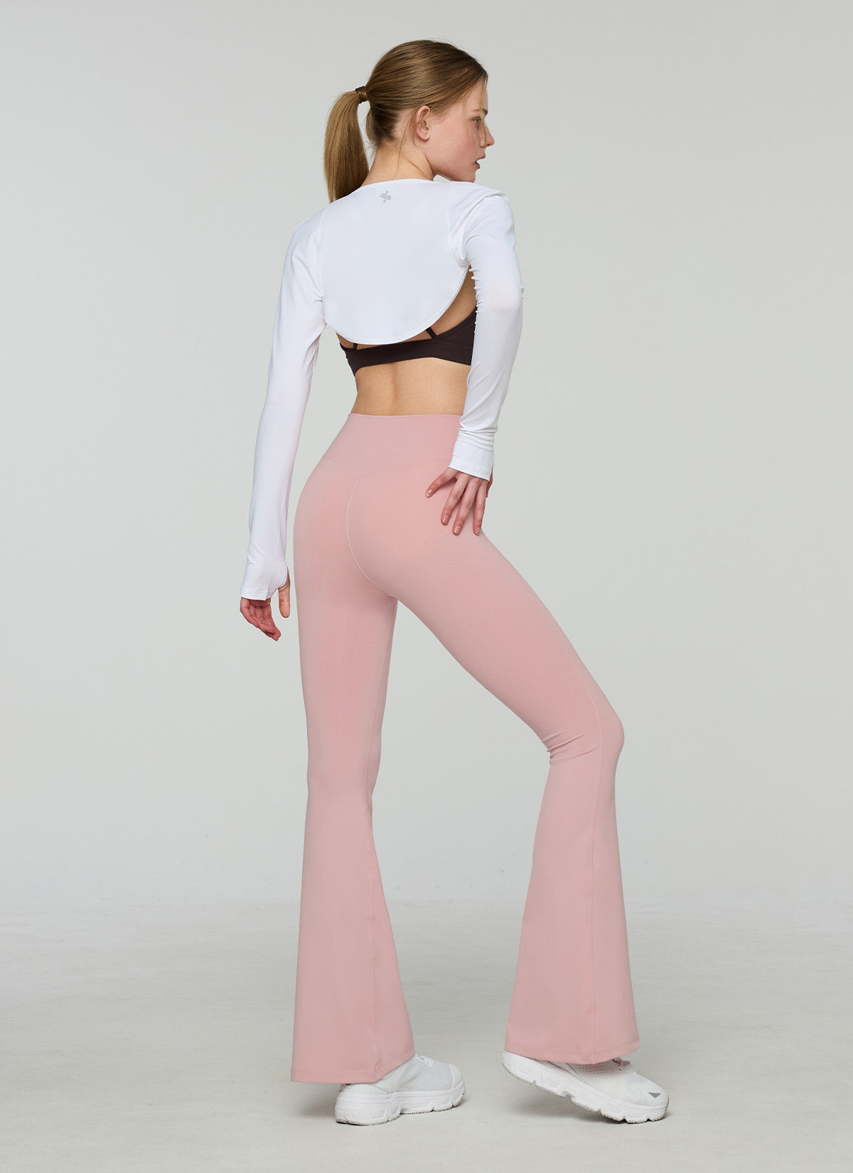 [Go Youn-Jung's Outfit] V-Up 3D Plus Bootcut Leggings