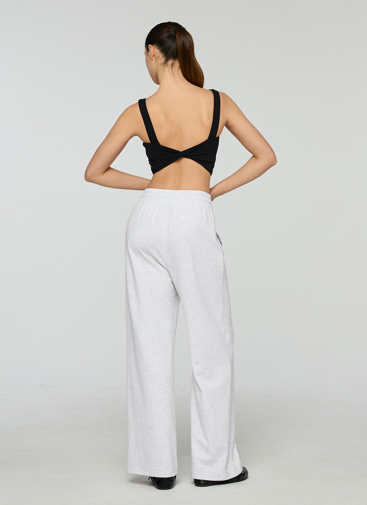 Black Label Signature Power Rise Back Twist Crop Top