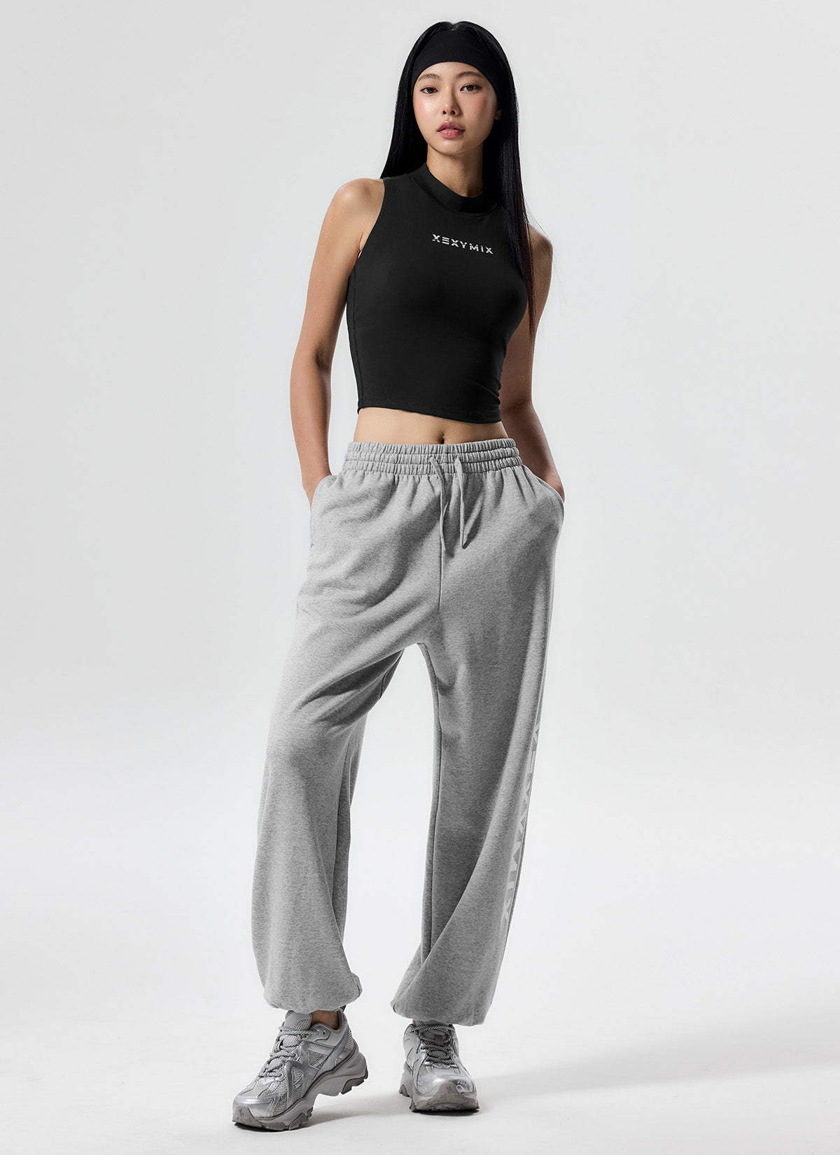 Mock Neck Logo Point Crop Top