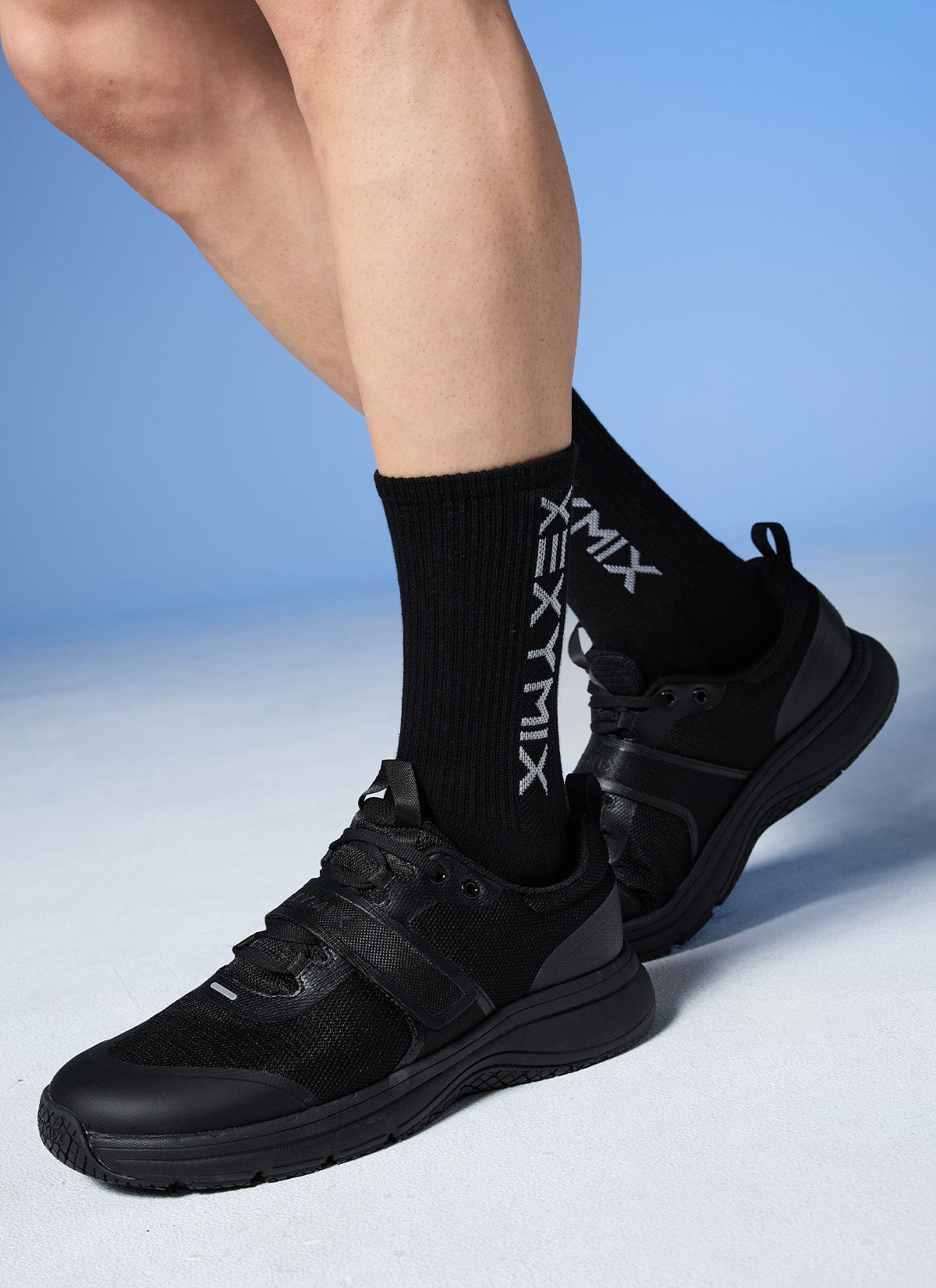 [Go Youn-Jung's Outfit] Lettering Logo Crew Socks