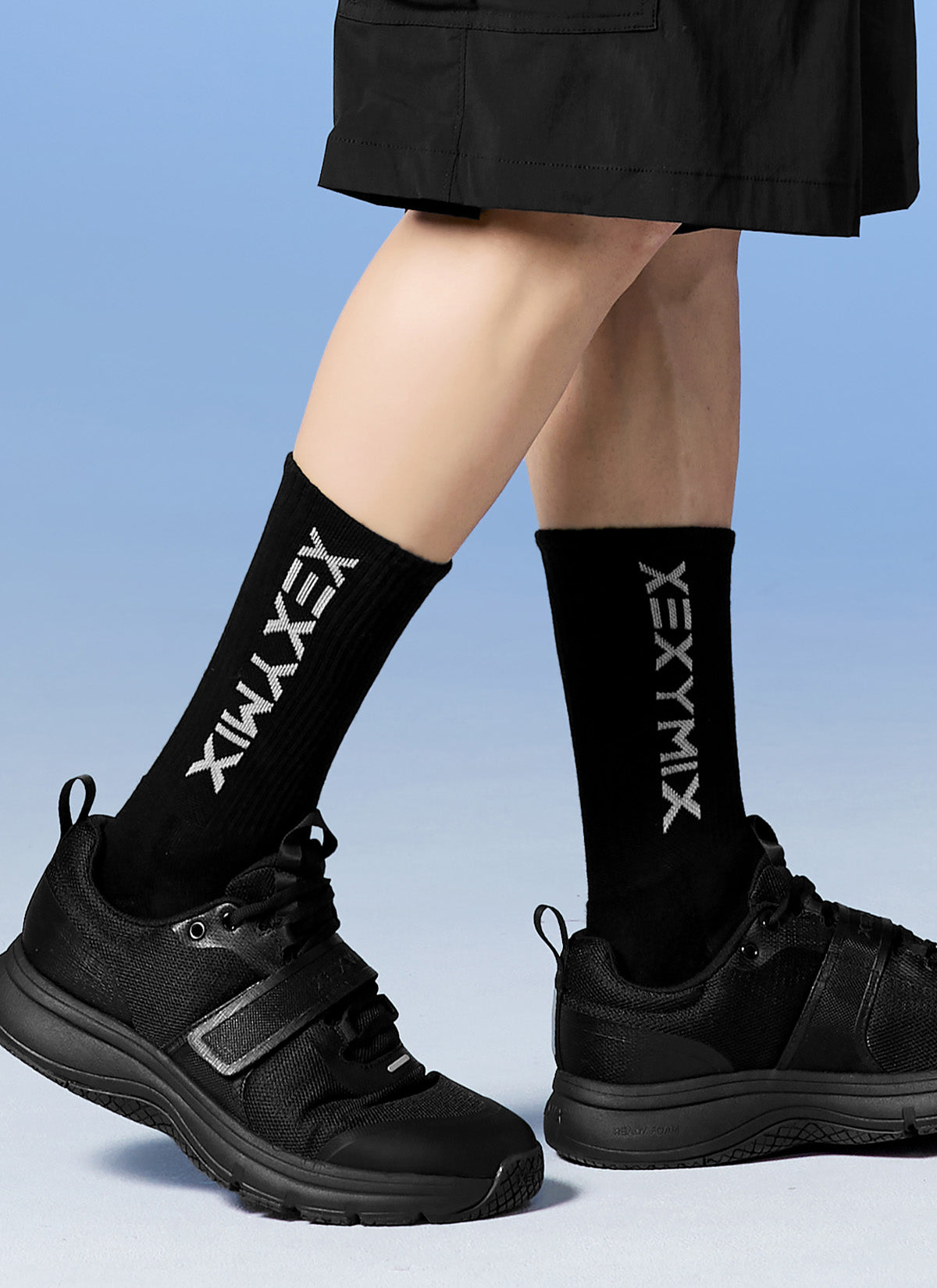 [Go Youn-Jung's Outfit] Lettering Logo Crew Socks