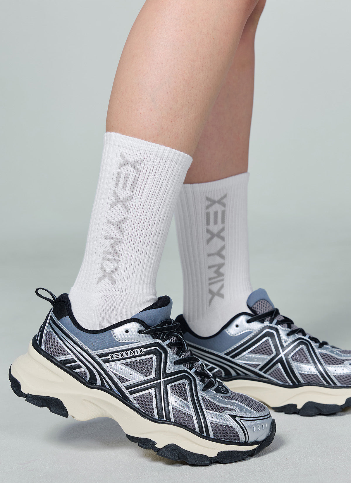 [Go Youn-Jung's Outfit] Lettering Logo Crew Socks